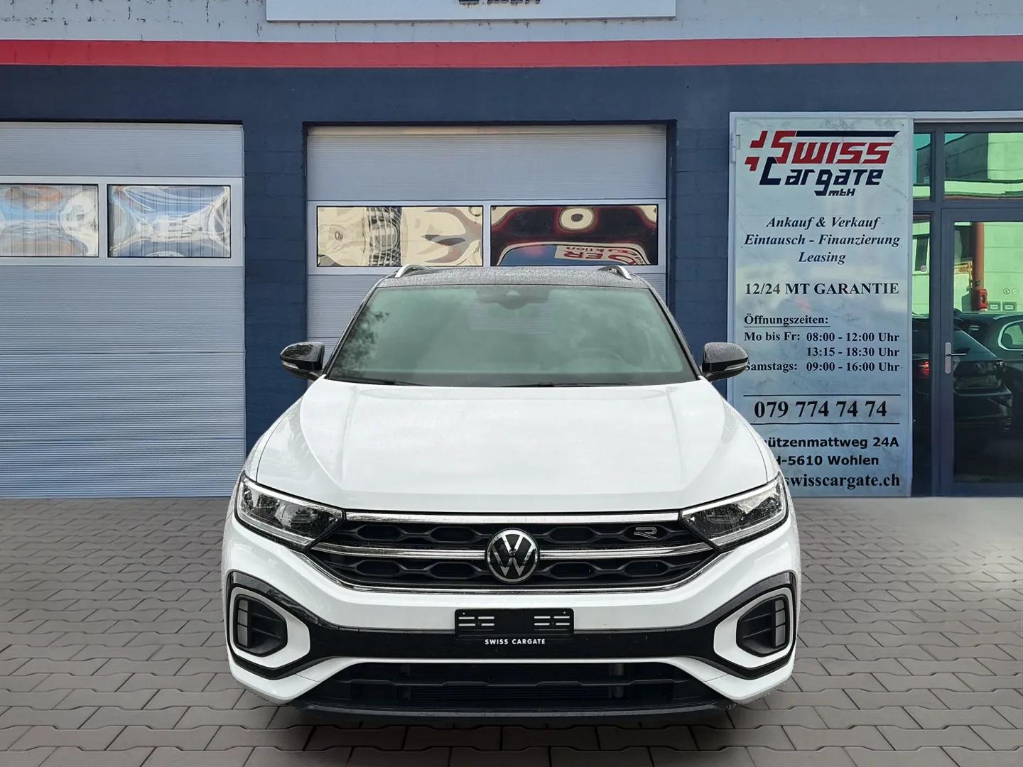 VW T-Roc 2.0 TSI R-Line DSG 4Motion mit AHK & Werksgarantie-showroom-element-2