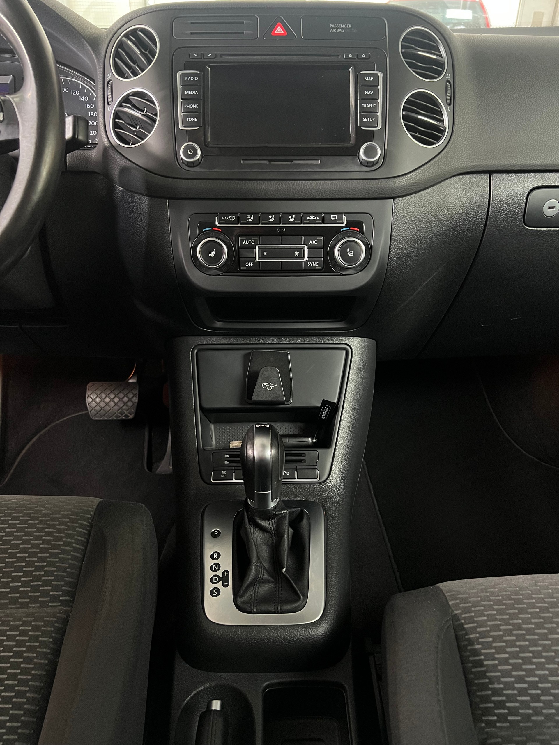 VW Golf Plus 1.4 TSI Comfortline DSG-image-5