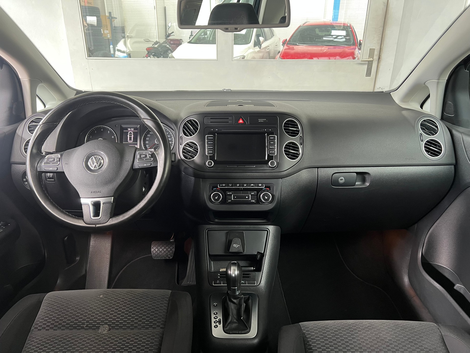 VW Golf Plus 1.4 TSI Comfortline DSG-image-4