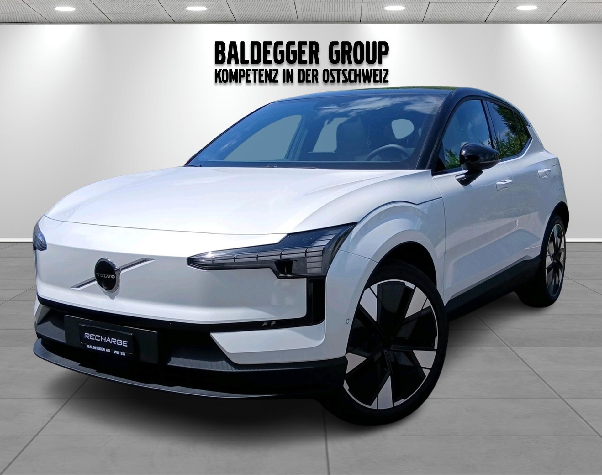 VOLVO EX 30 E60 Twin Ultra Performanc-image-6