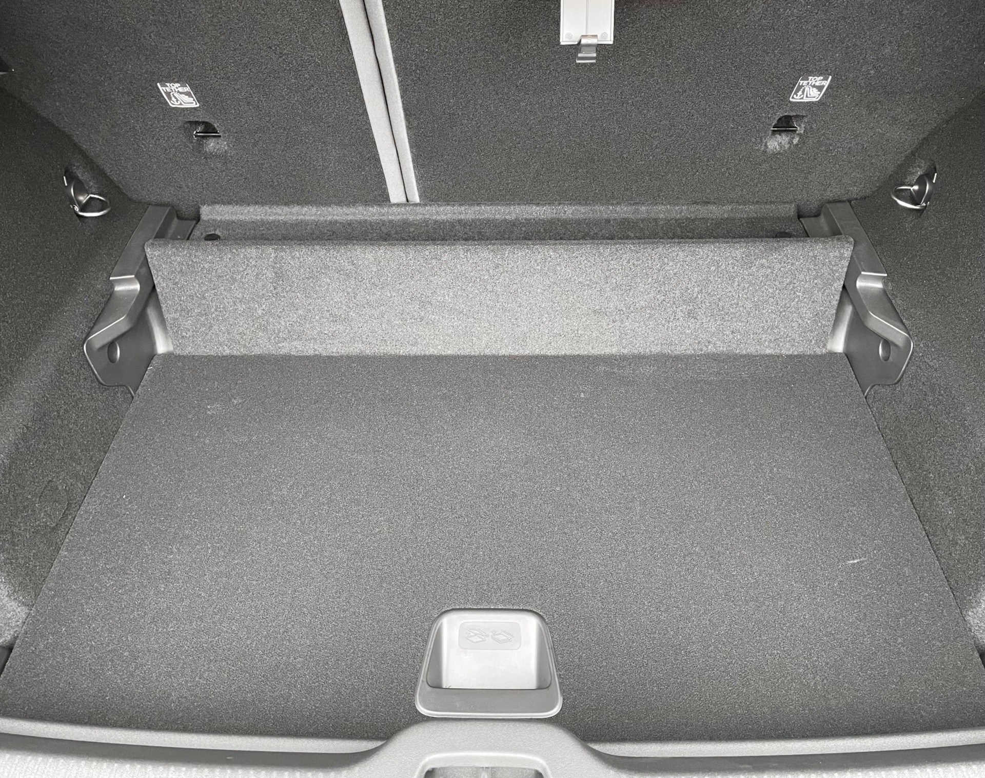 VOLVO EX 30 E60 Twin Ultra Performanc-image-5