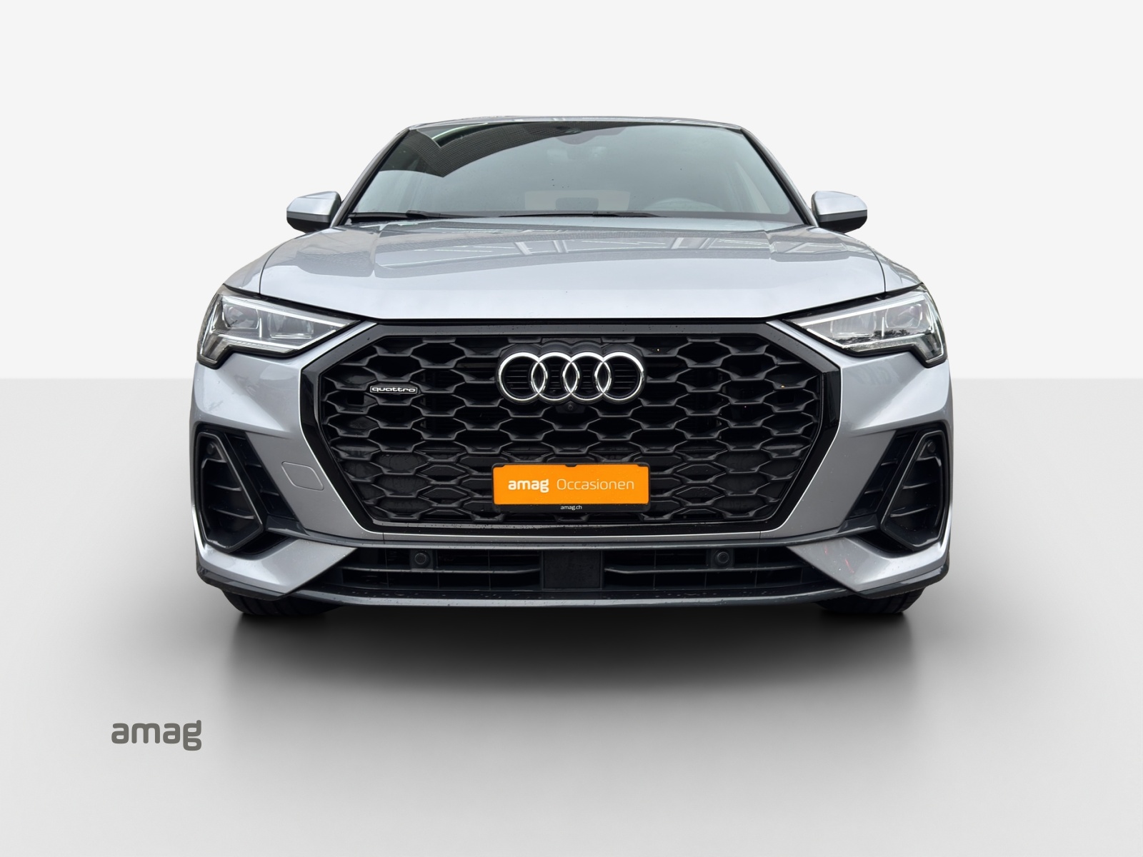 AUDI Q3 Sportback 40 TDI Attraction quattro S-tronic-image-6