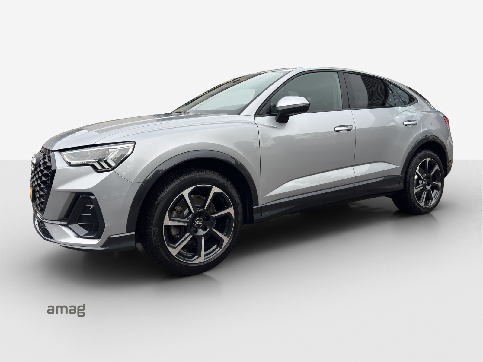 AUDI Q3 Sportback 40 TDI Attraction quattro S-tronic-image-0