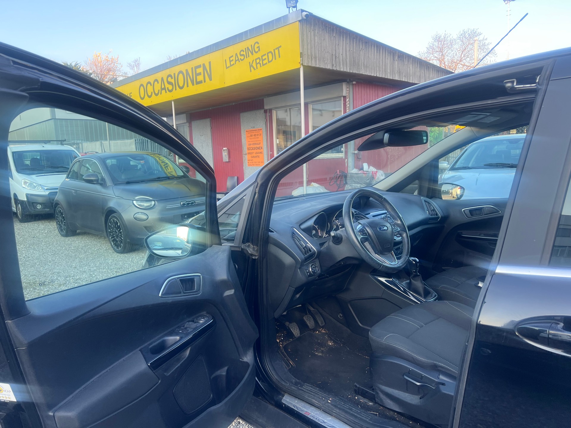 FORD B-Max 1.0 SCTi Titanium-image-10