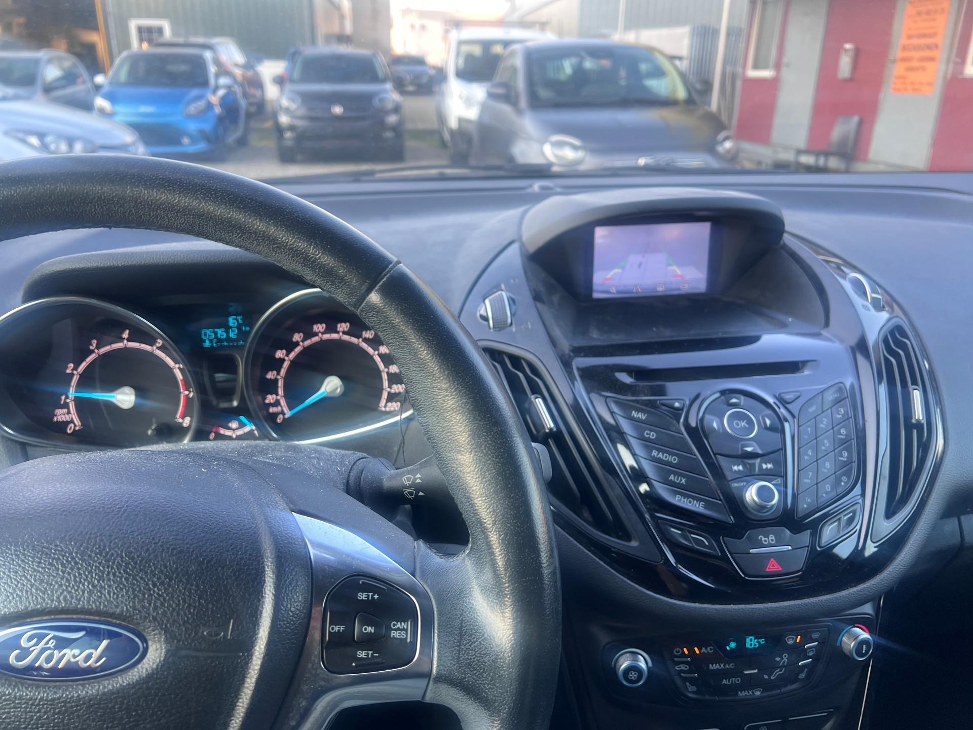 FORD B-Max 1.0 SCTi Titanium-image-15