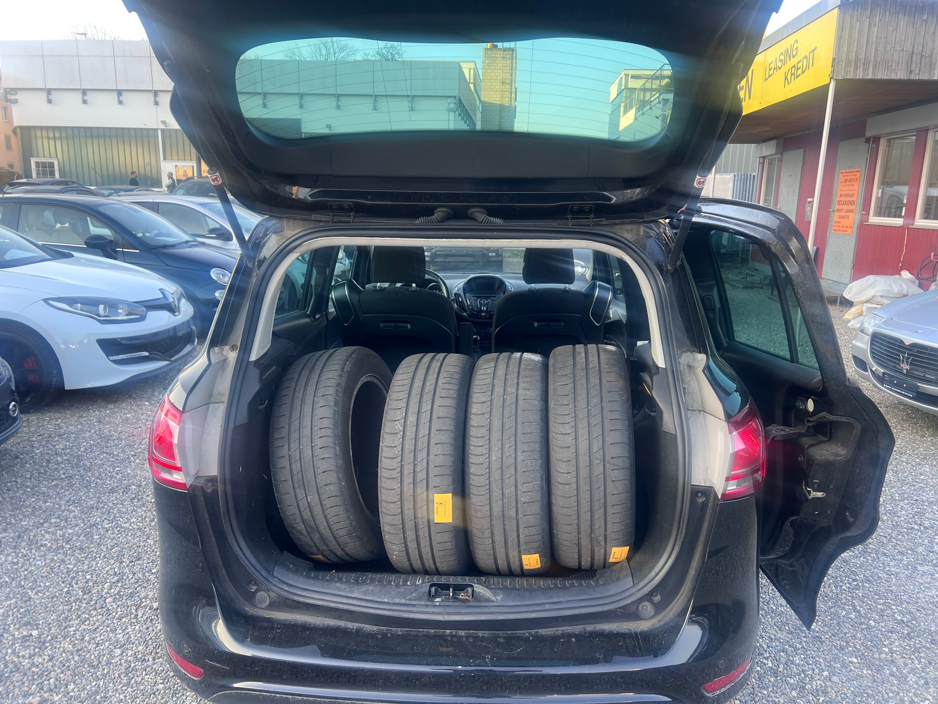 FORD B-Max 1.0 SCTi Titanium-image-8