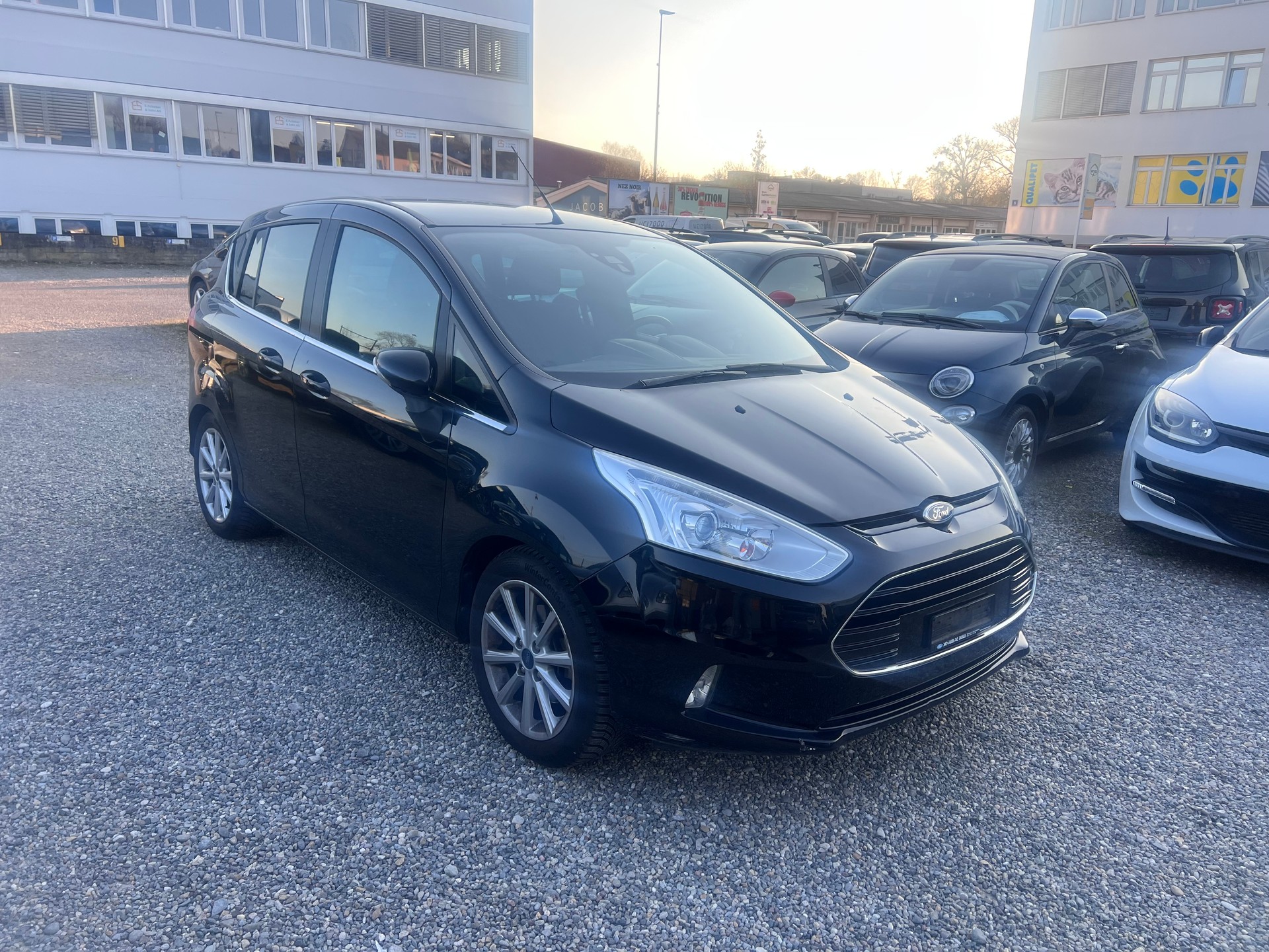 FORD B-Max 1.0 SCTi Titanium-image-1