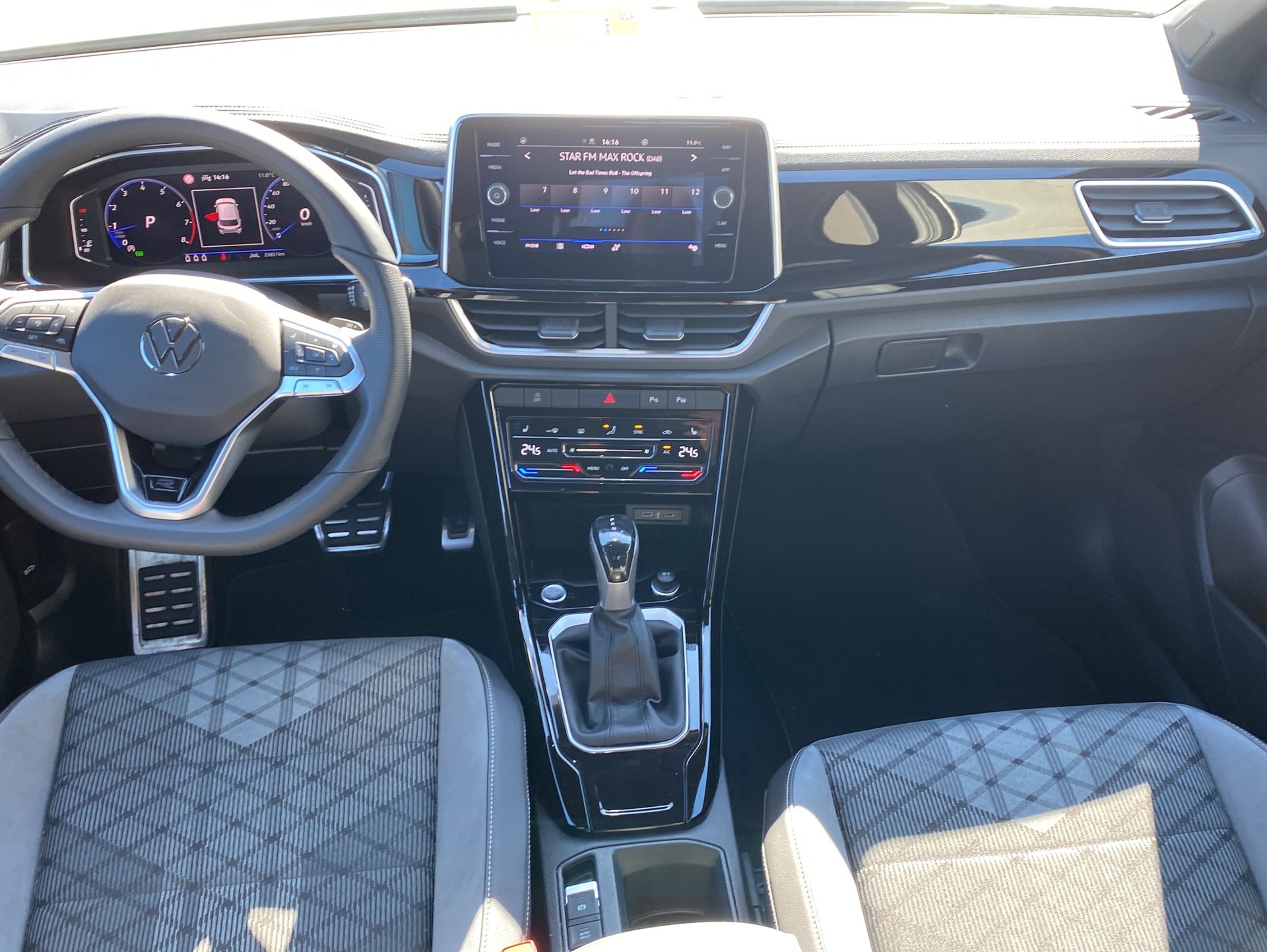 VW T-Roc 1.5 TSI EVO R-Line DSG-image-6