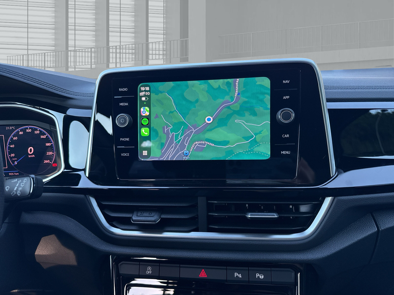 VW T-Roc 1.5 TSI EVO R-Line DSG-image-28