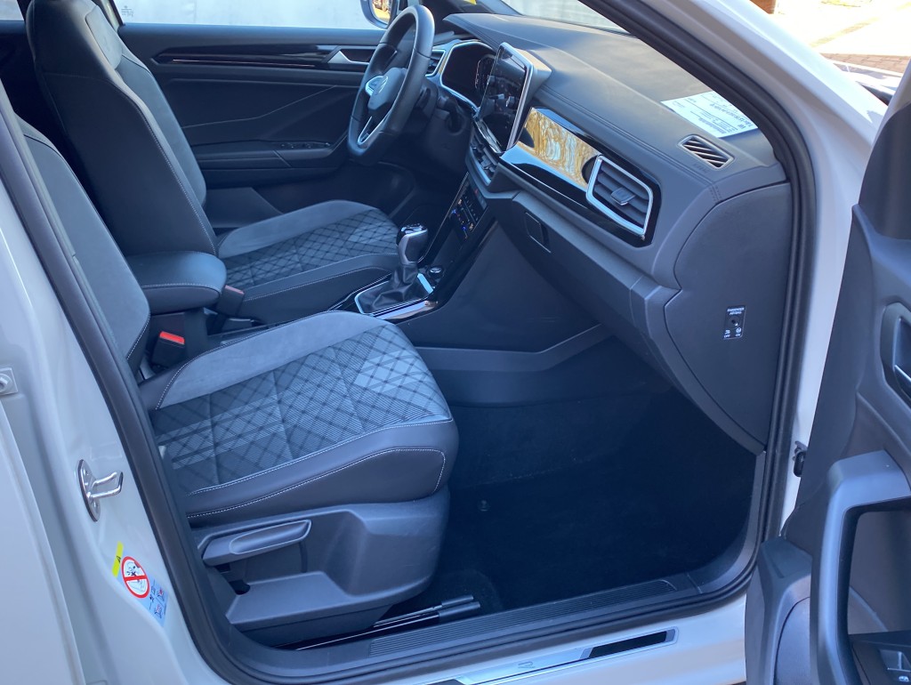 VW T-Roc 1.5 TSI EVO R-Line DSG-image-8