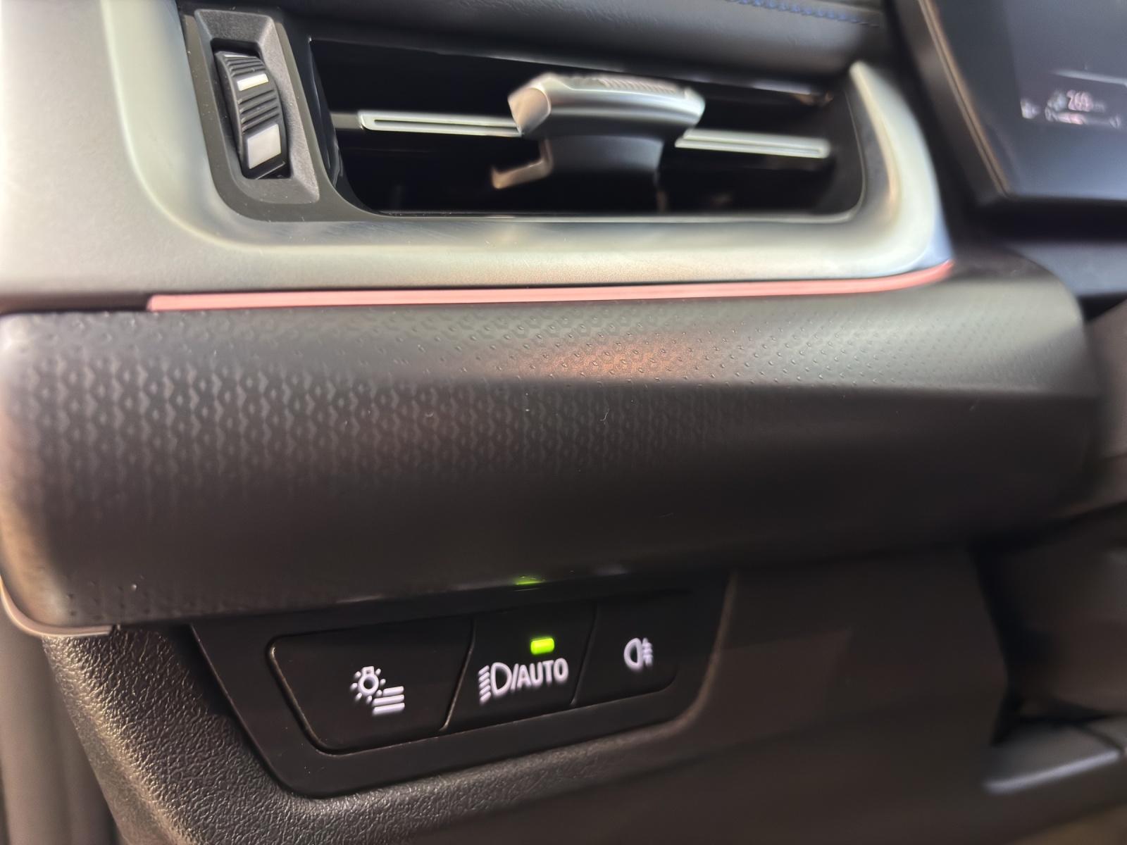 BMW X1 30e xDrive paddles-image-25