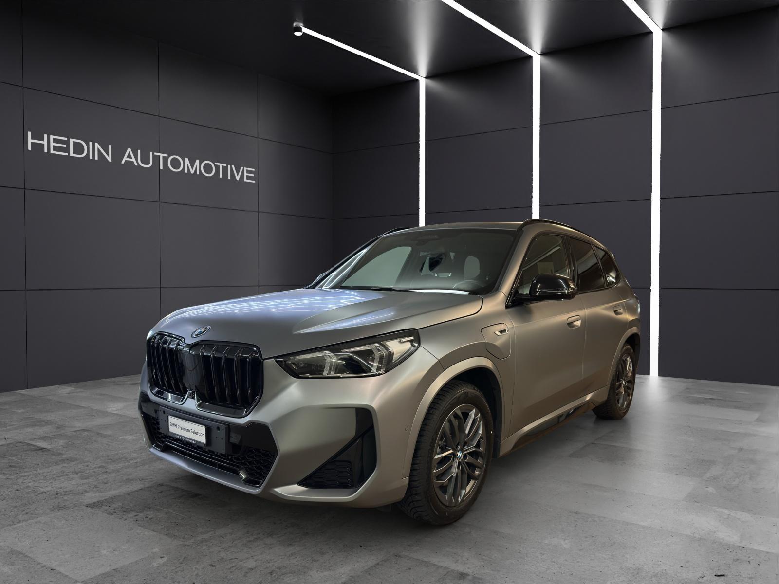 BMW X1 30e xDrive paddles-image-0
