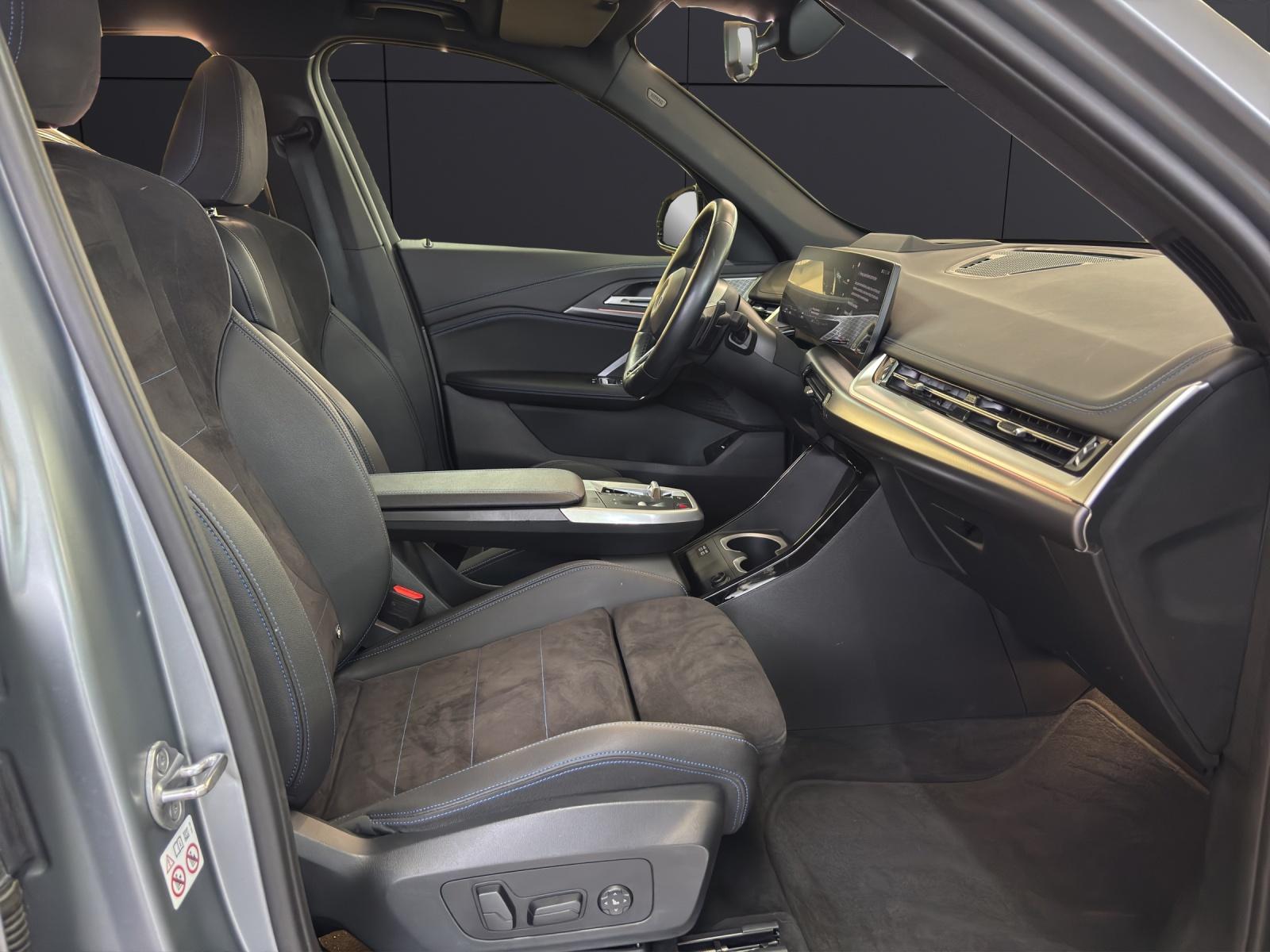 BMW X1 30e xDrive paddles-image-14