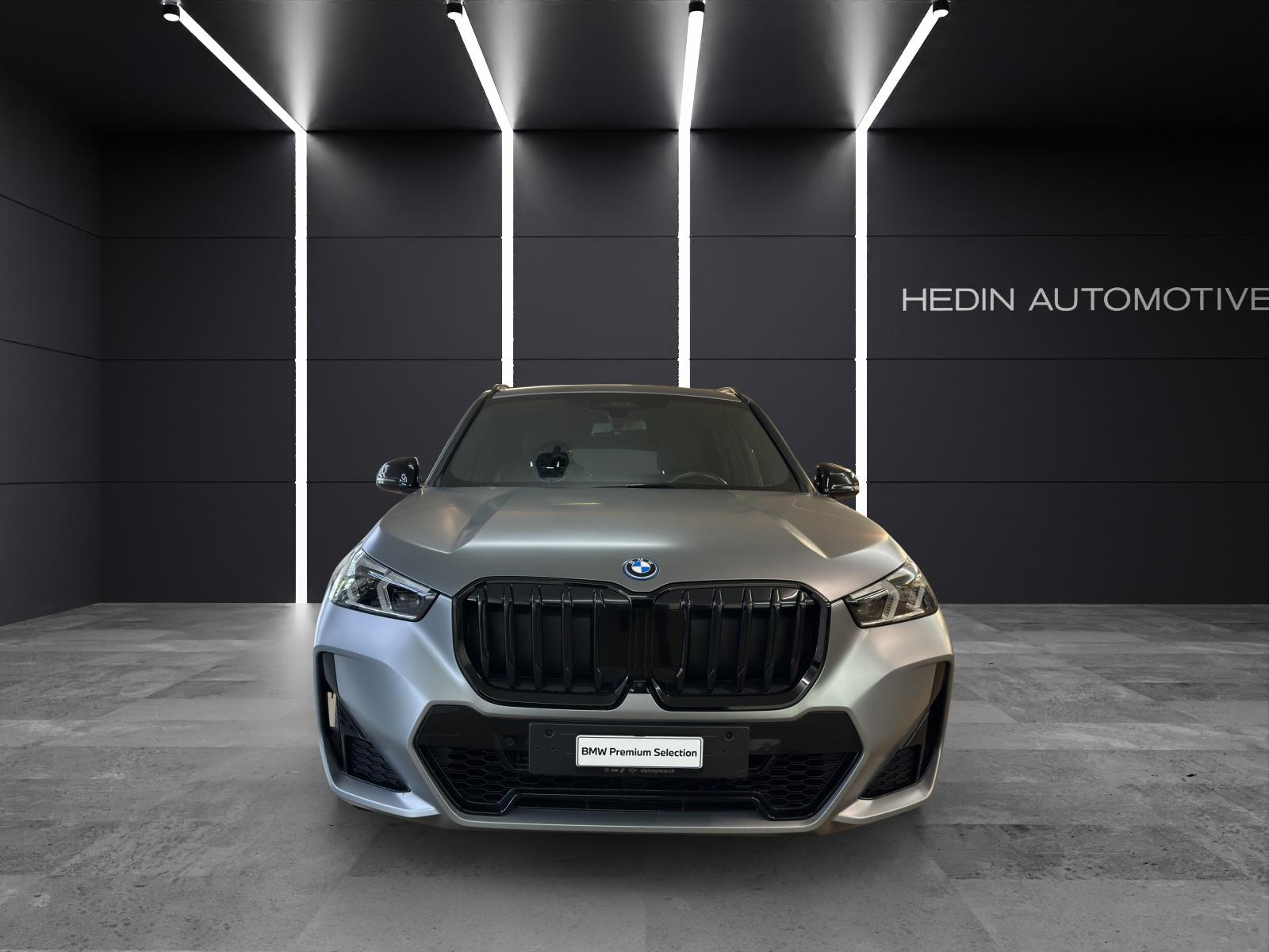 BMW X1 30e xDrive paddles-image-7