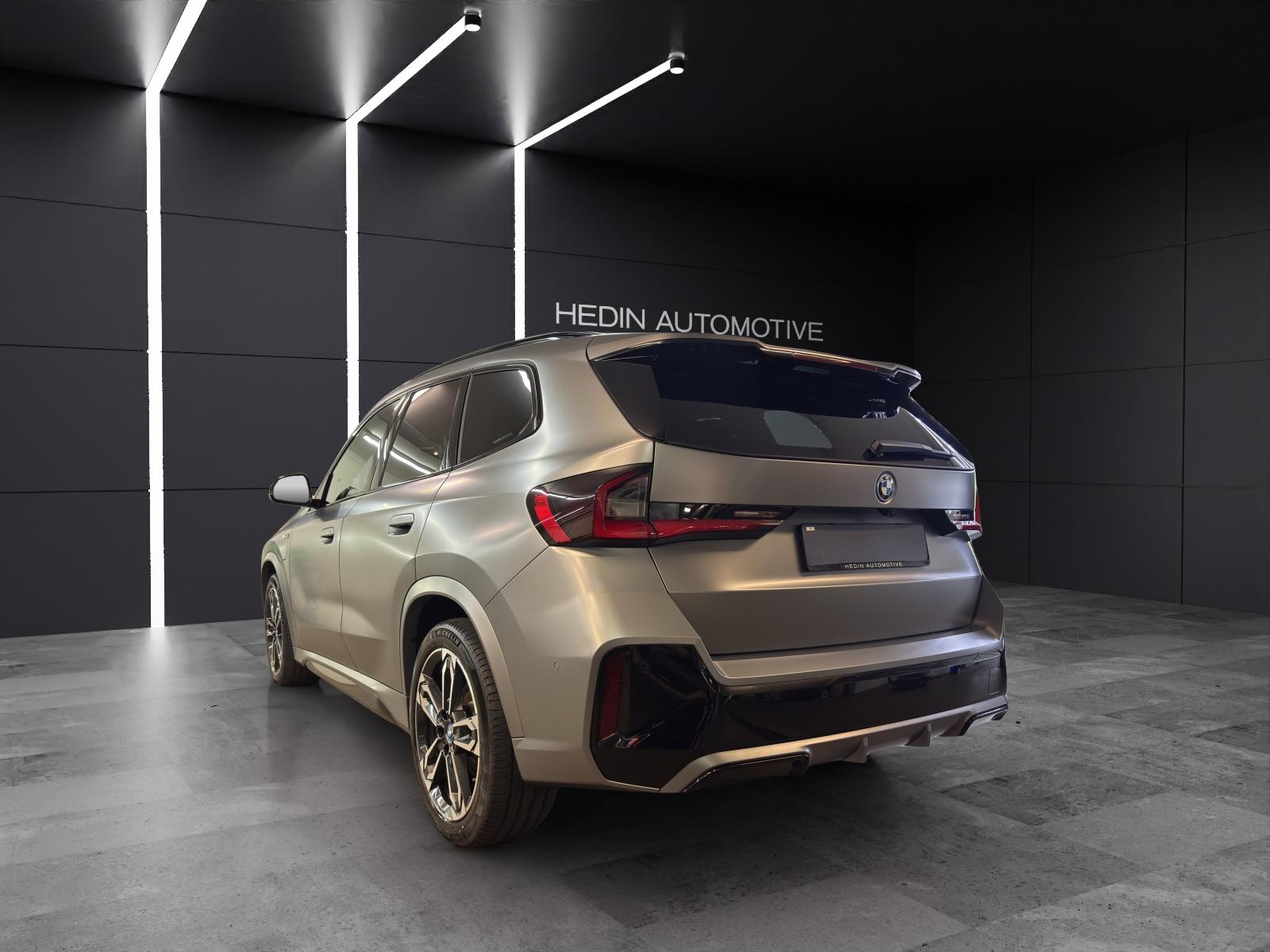 BMW X1 30e xDrive paddles-image-2