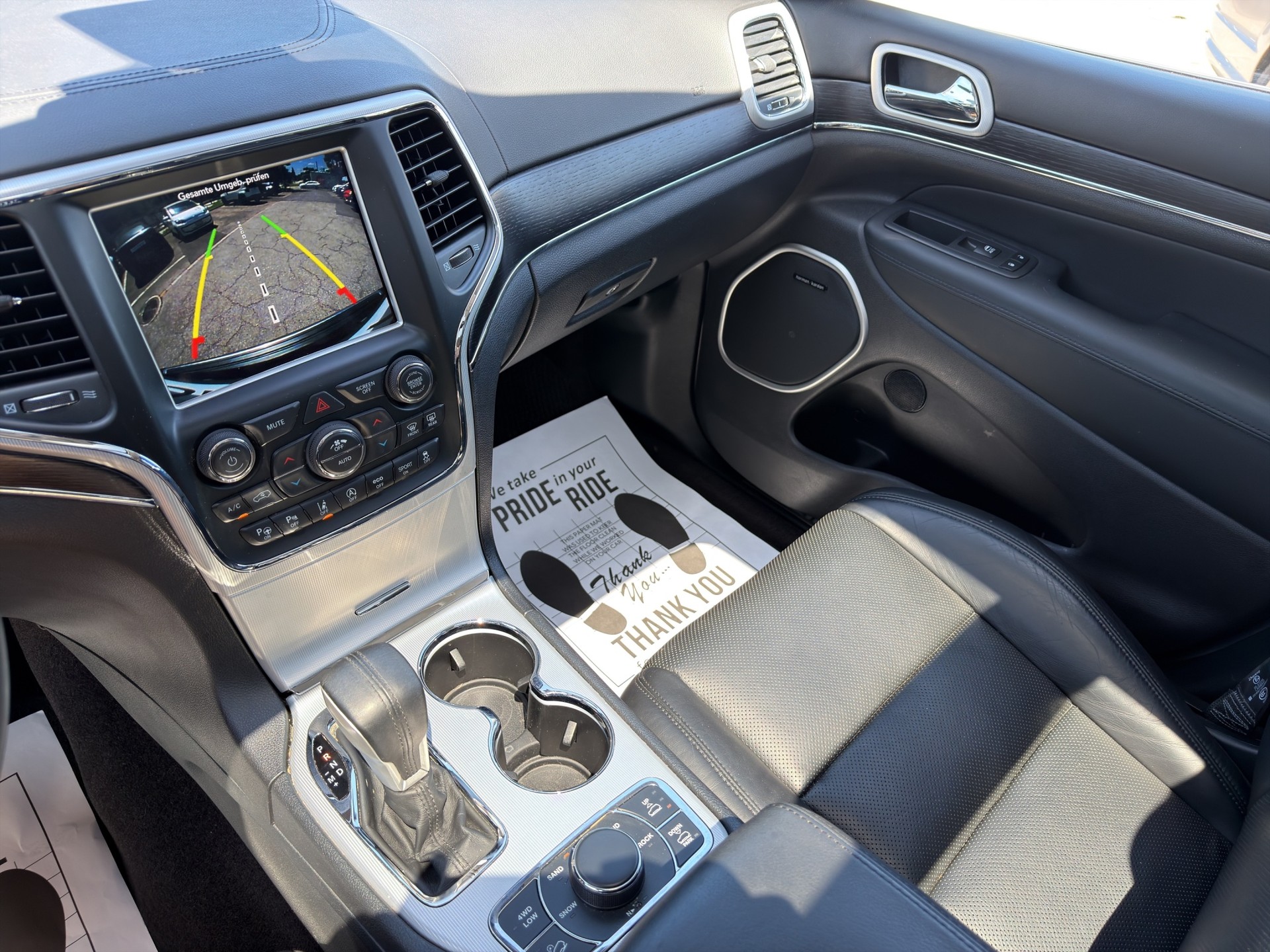 JEEP Grand Cherokee 3.0 CRD Summit Automatic-image-9