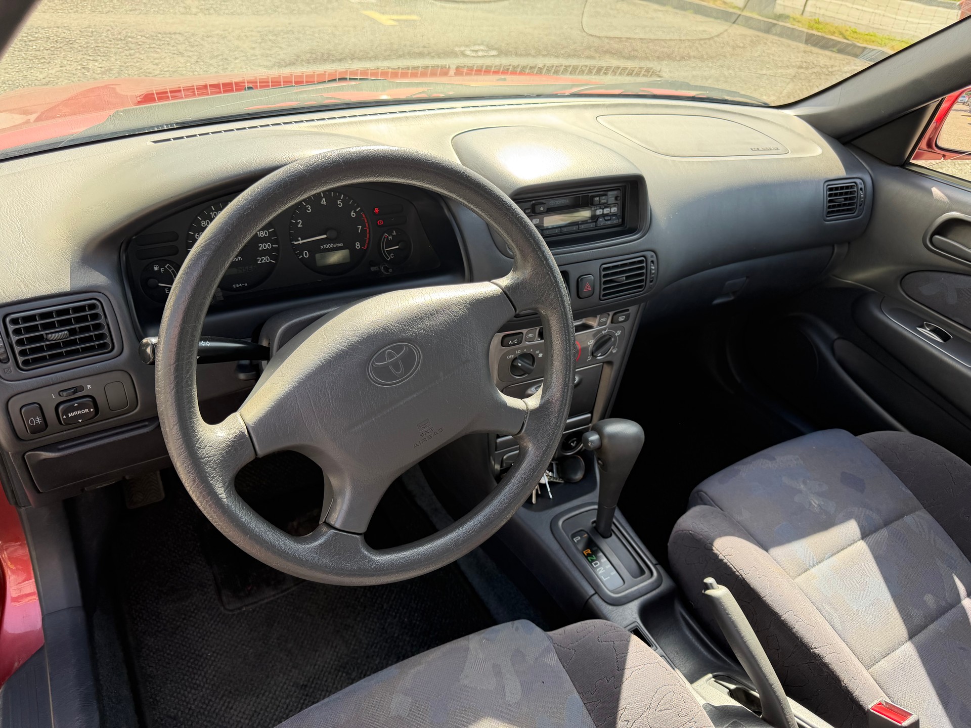 TOYOTA Corolla 1.6 Automatique-image-9