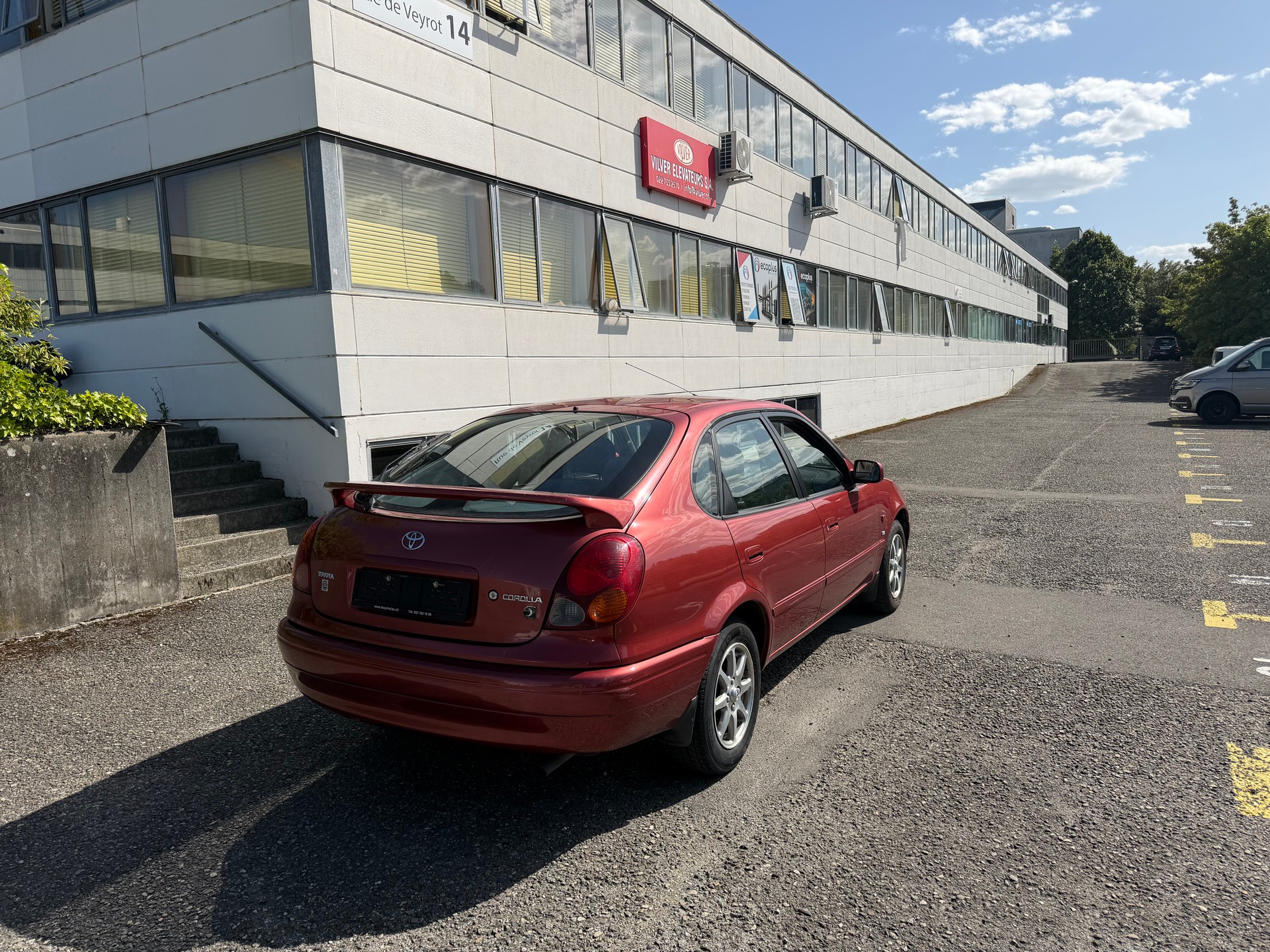 TOYOTA Corolla 1.6 Automatique-image-3