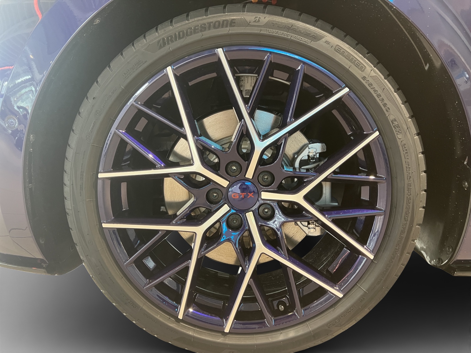VW ID.3 GTX Performance 79 kWh GTX Fire+Ice-image-11