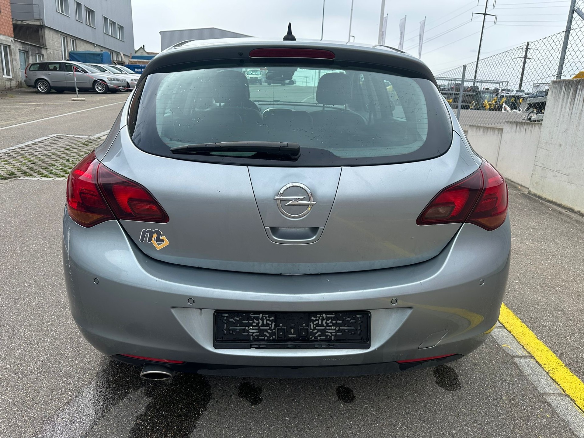 OPEL Astra 1.6i 16V Turbo Cosmo Automatic-image-3