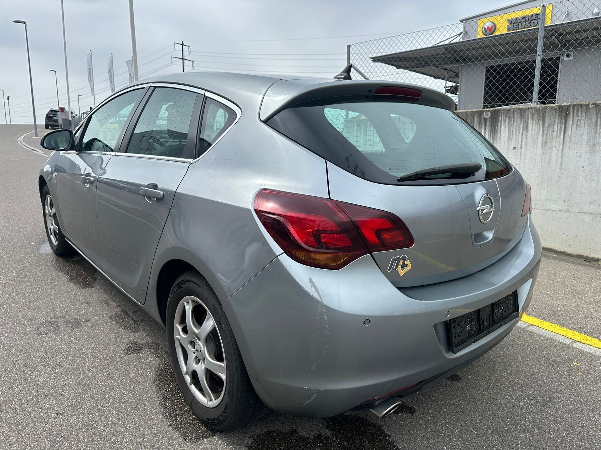 OPEL Astra 1.6i 16V Turbo Cosmo Automatic-image-5