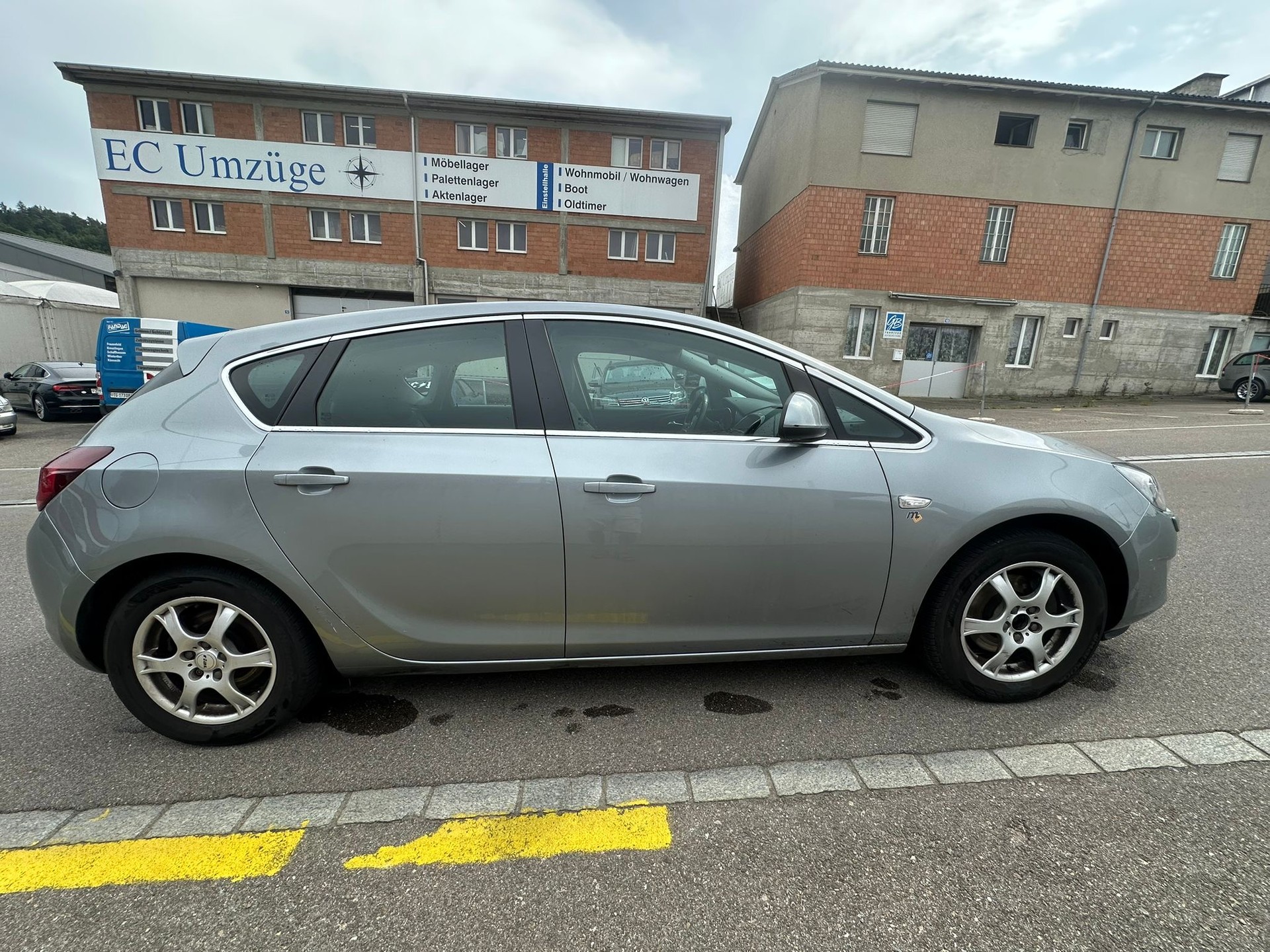 OPEL Astra 1.6i 16V Turbo Cosmo Automatic-image-6
