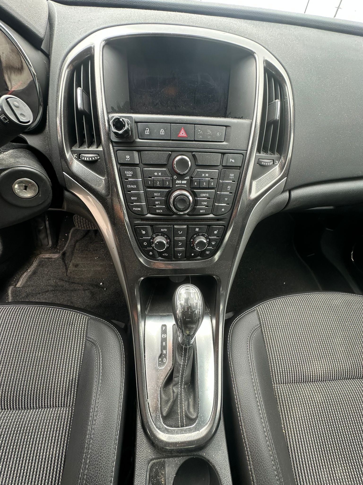 OPEL Astra 1.6i 16V Turbo Cosmo Automatic-image-9