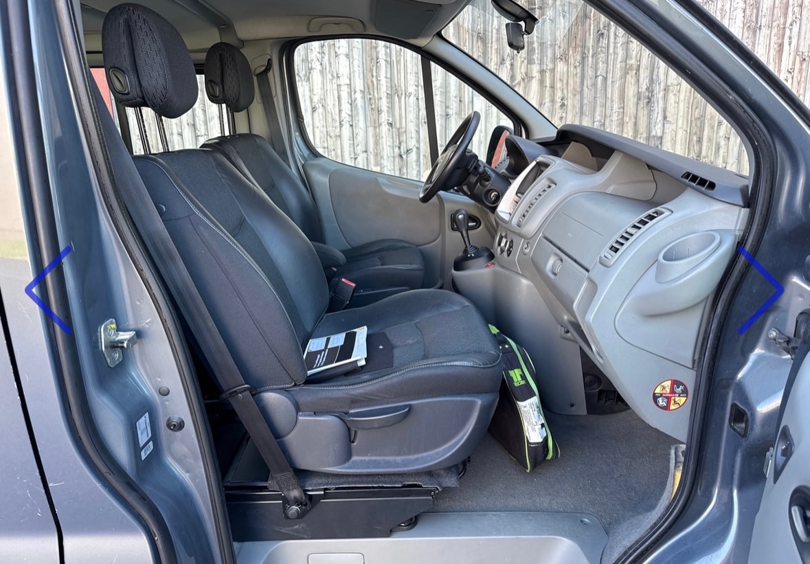 RENAULT Trafic 2.5dCi 2.7t L1H1 Generation-image-10