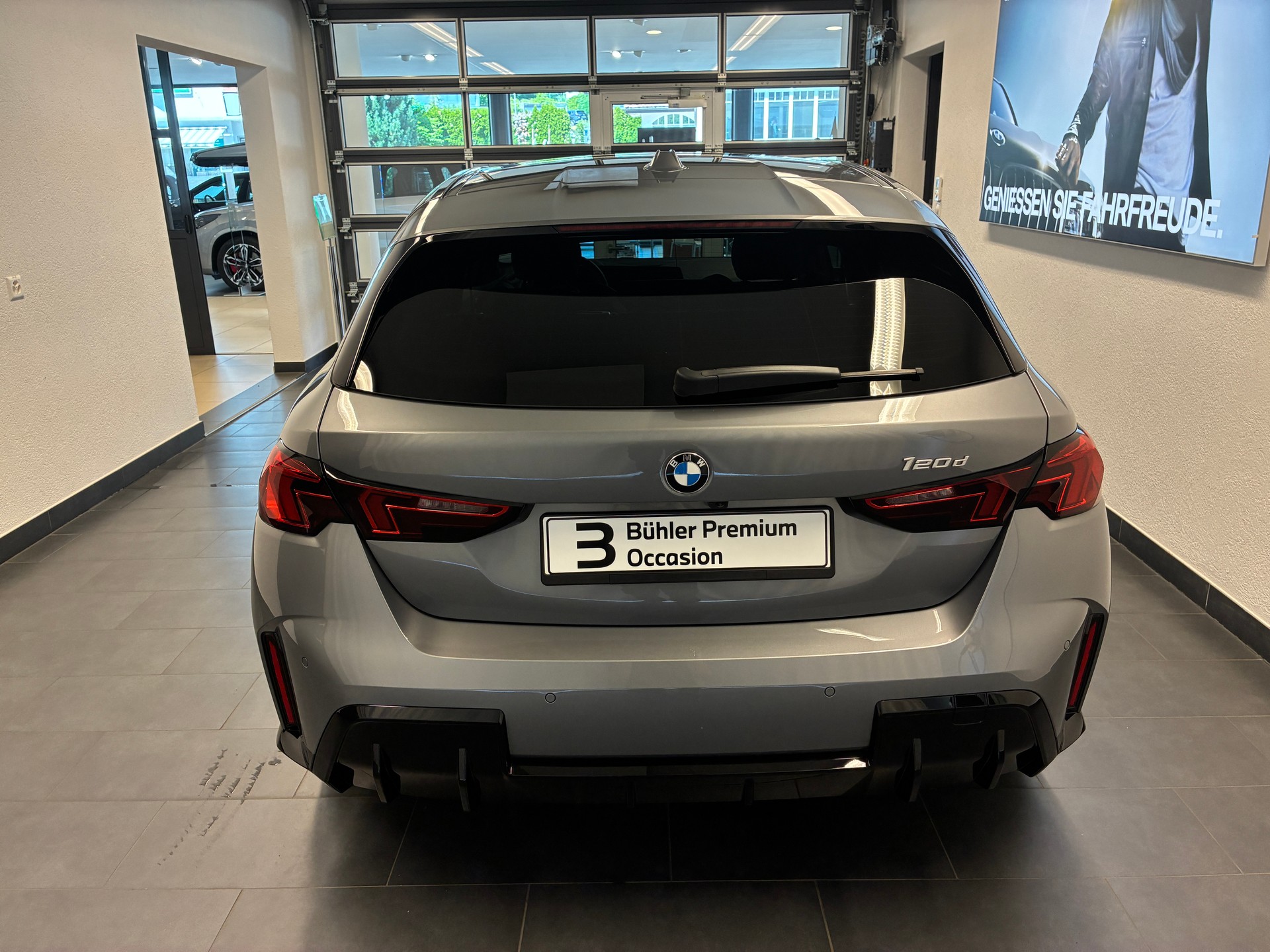 BMW 120d-image-4