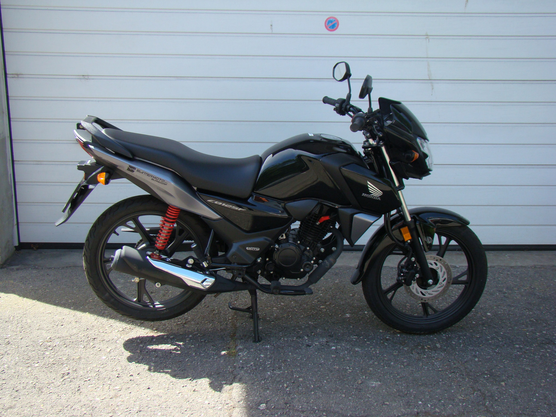 HONDA CBF 125-showroom-element-2