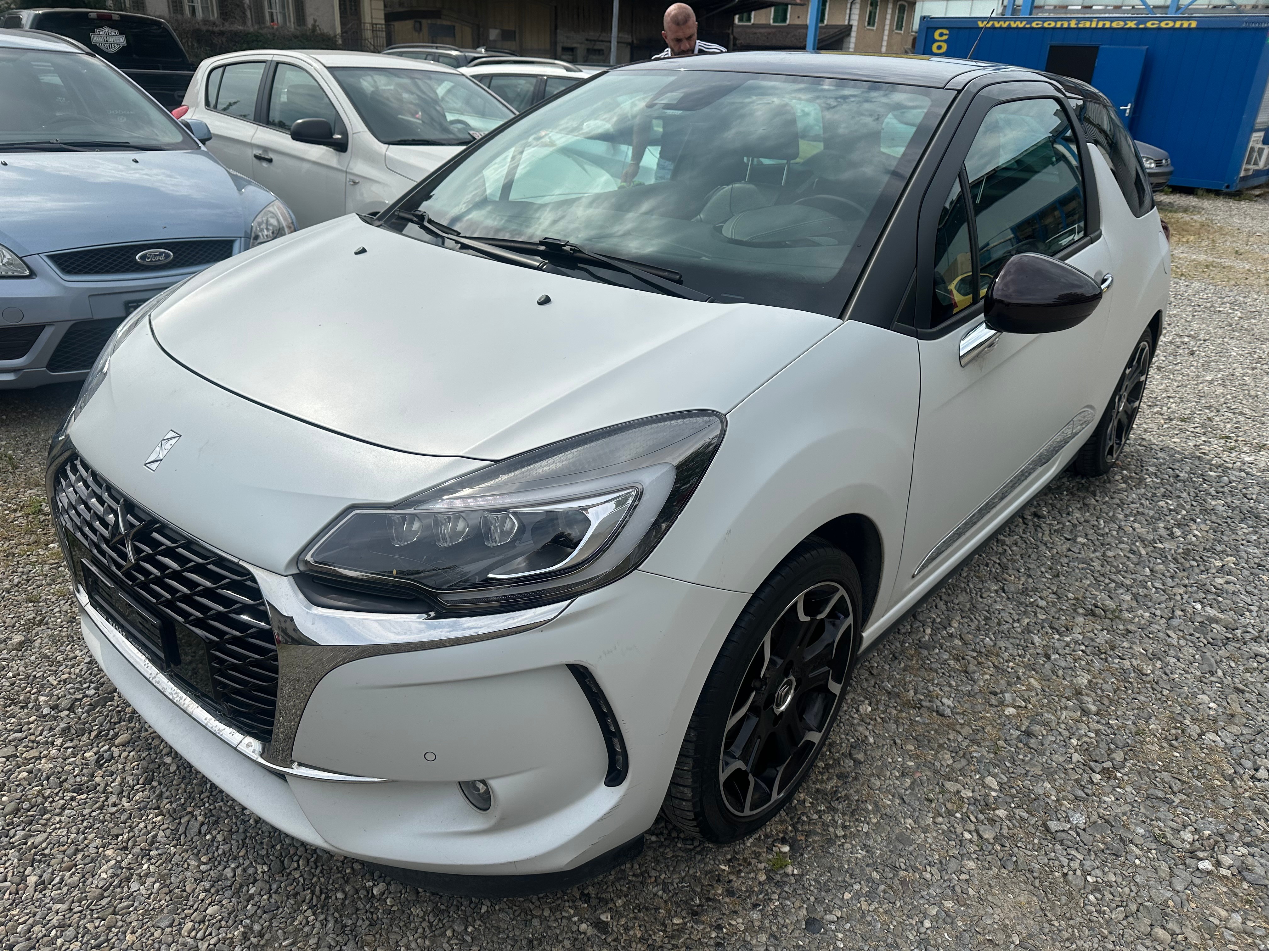 Car photo