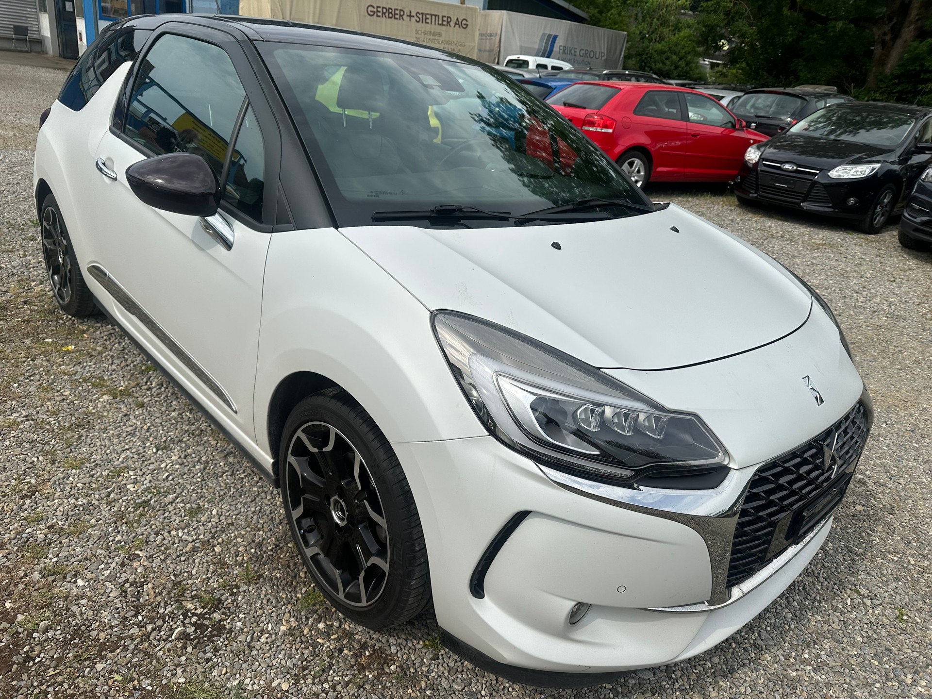 DS AUTOMOBILES DS 3 1.2 PureTech SO Chic EAT-image-1