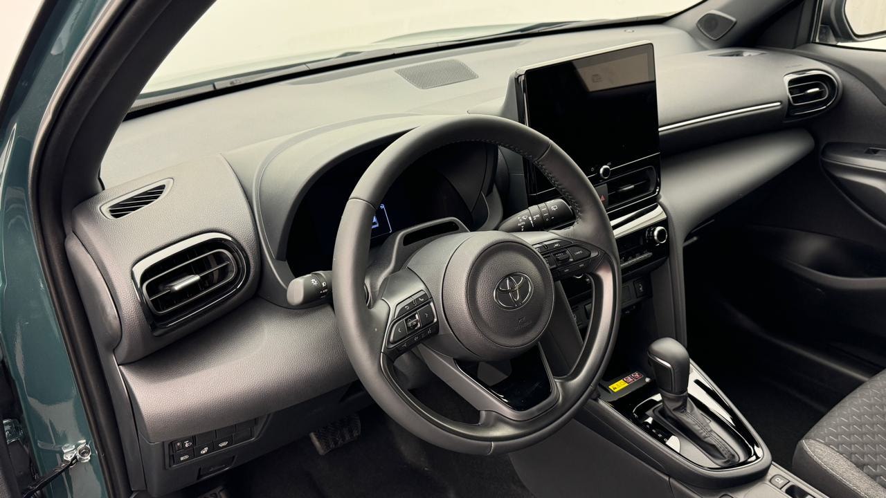 TOYOTA Yaris Cross 1.5 Style e-CVT-image-6