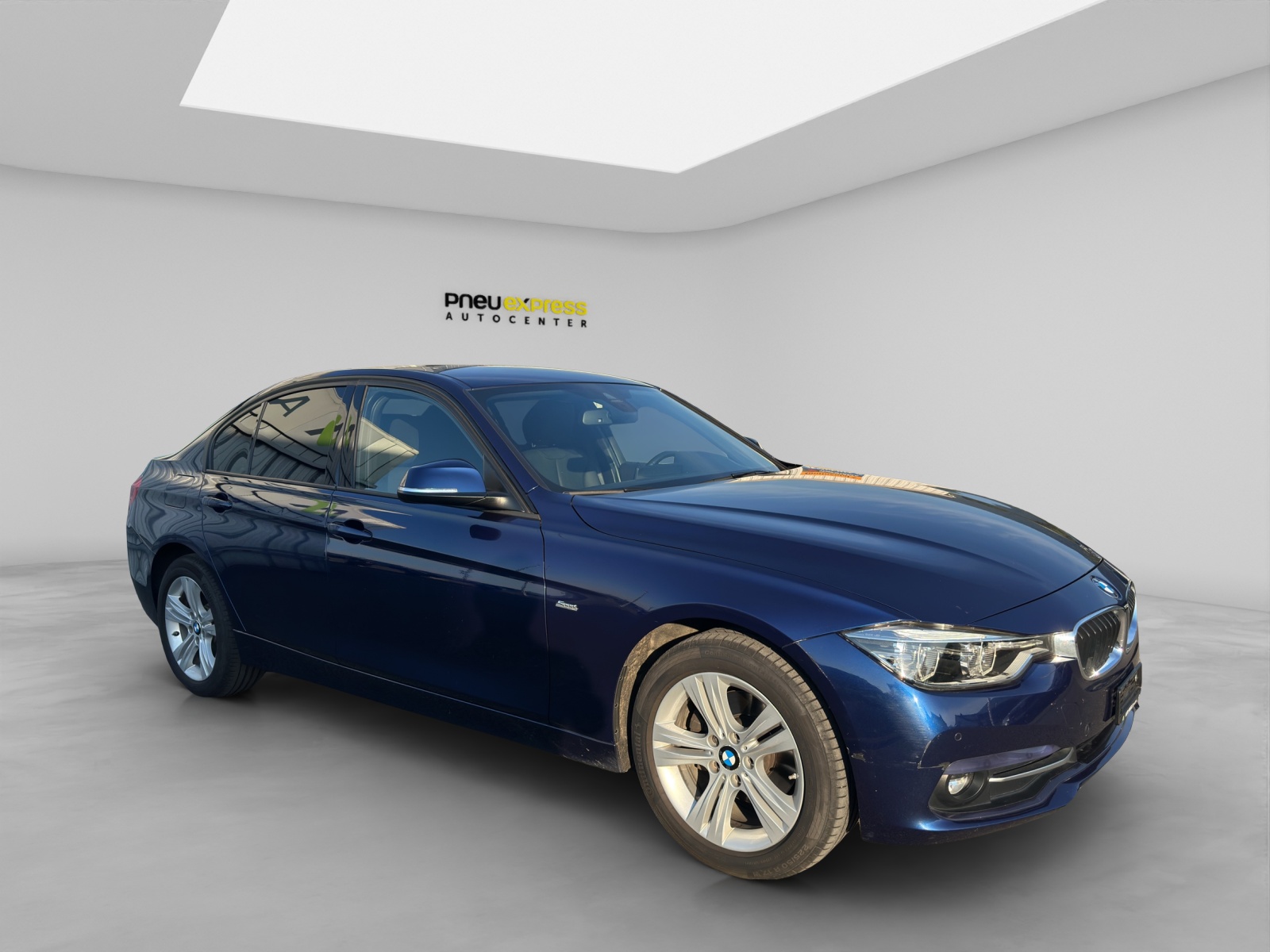 BMW 320d xDrive-image-7