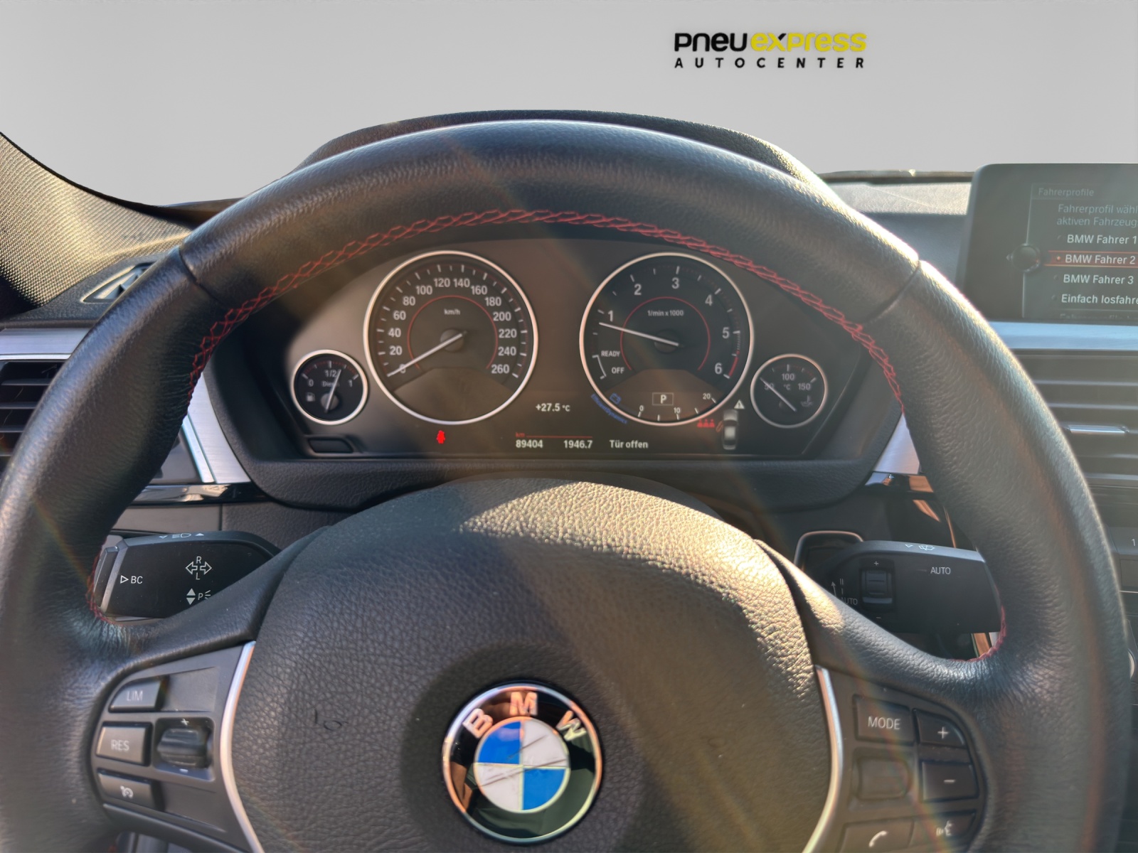 BMW 320d xDrive-image-10