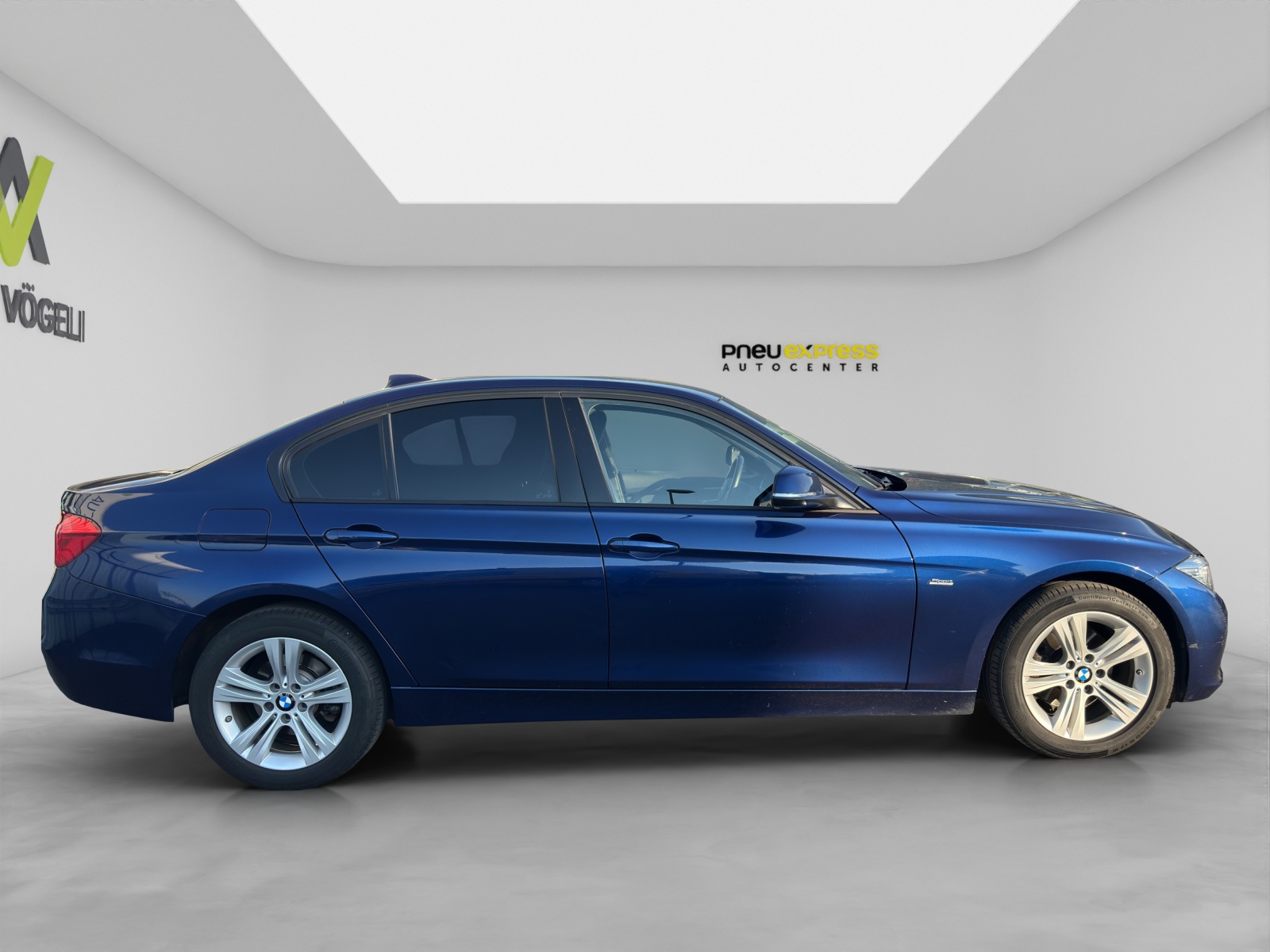 BMW 320d xDrive-image-6