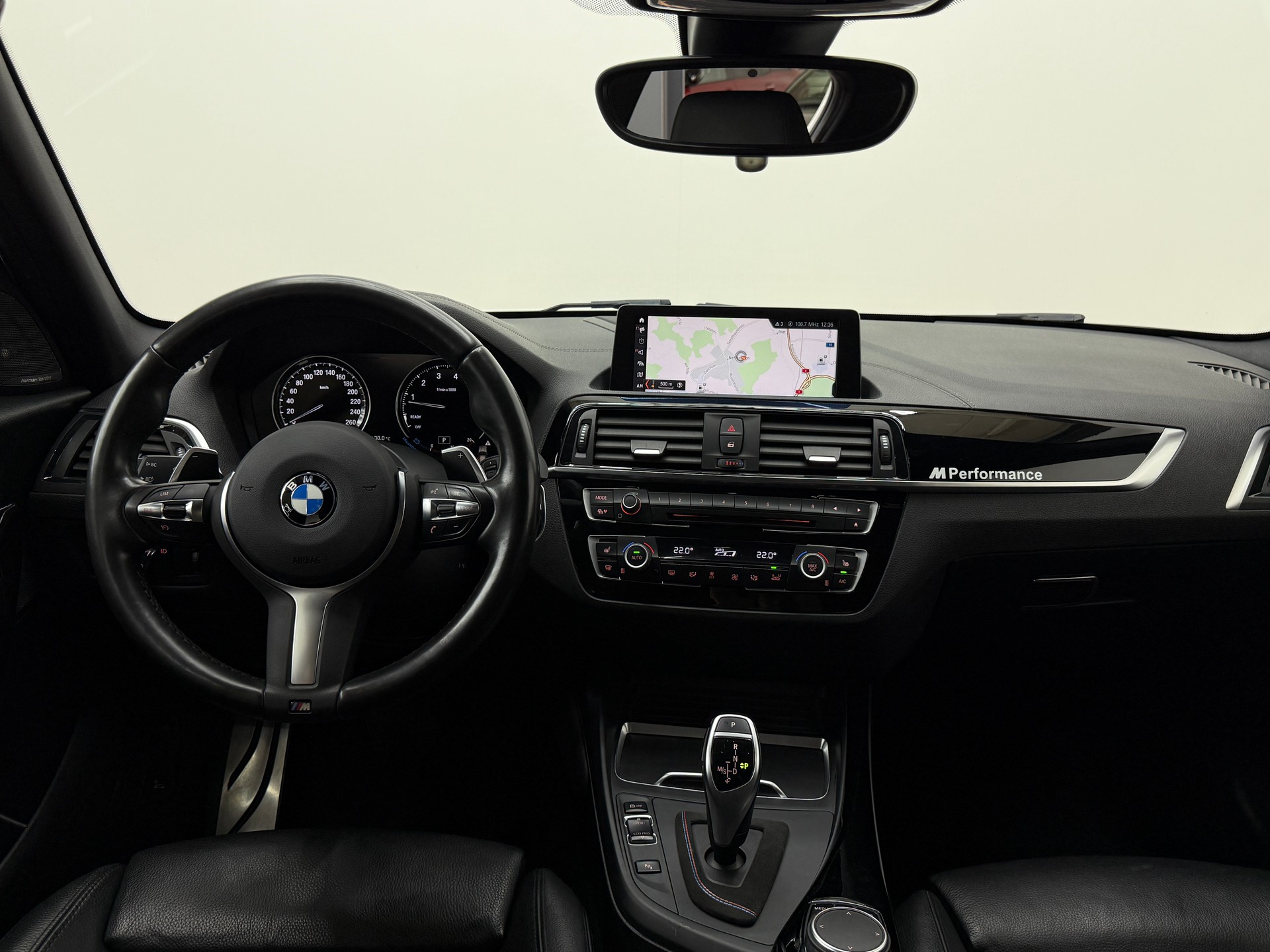 BMW M140i xDrive Steptronic-image-27