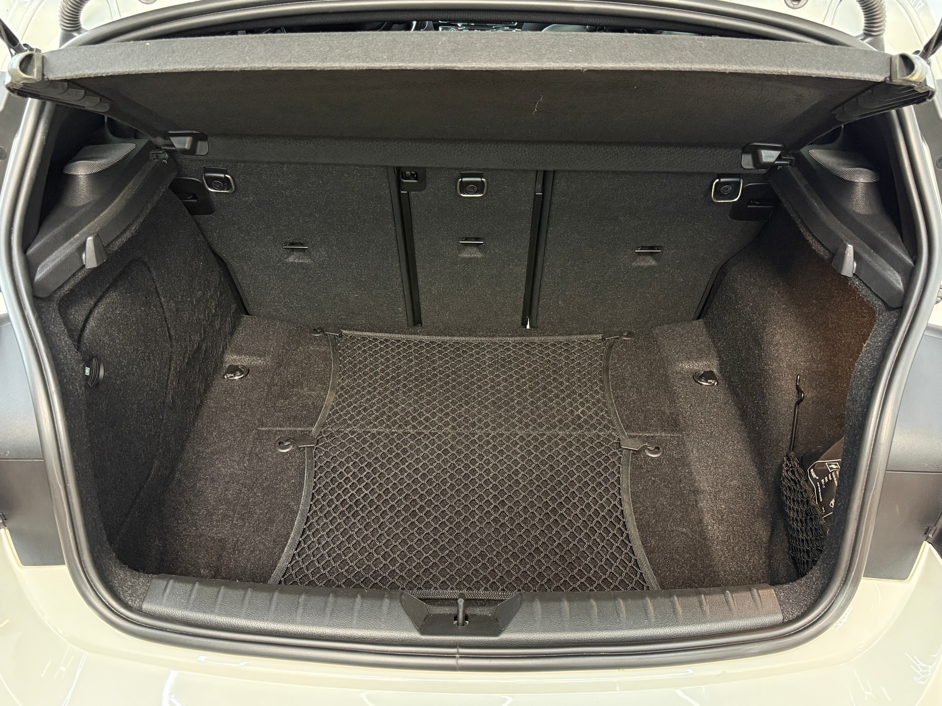 BMW M140i xDrive Steptronic-image-24