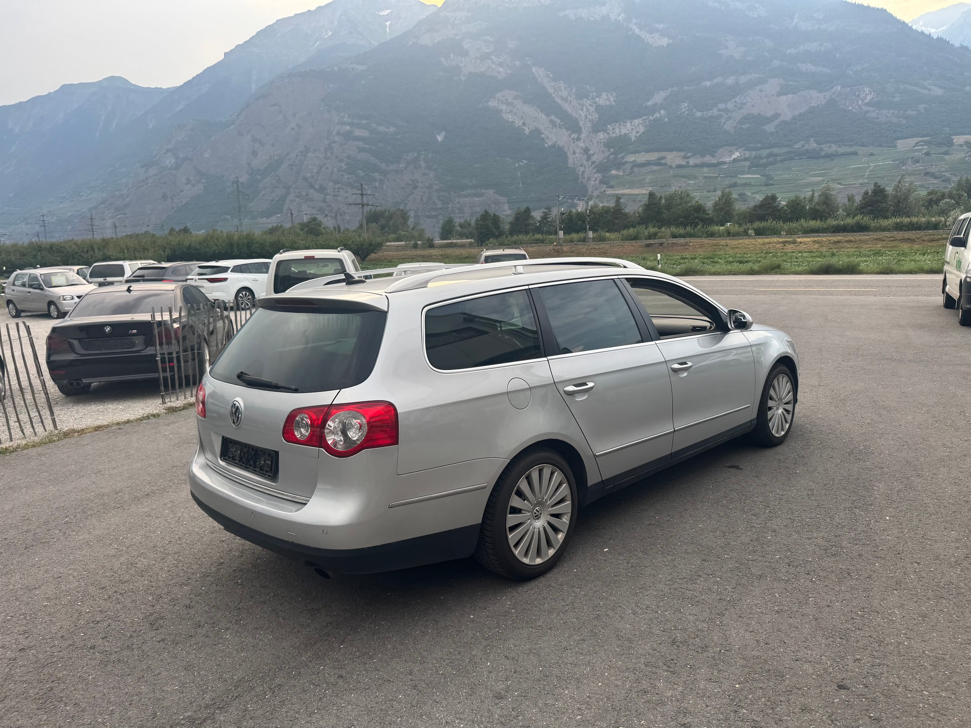 VW Passat Variant 3.2 V6 FSI Sportline 4Motion-image-3