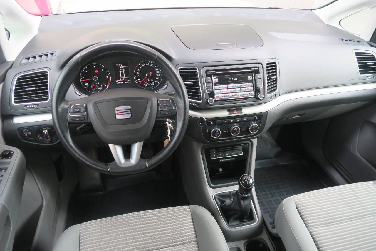 SEAT Alhambra 2.0 TDI 140 EcoM Style-image-4