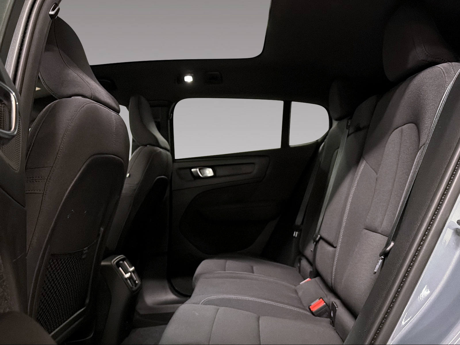 VOLVO C40 P6 Recharge Ultimate-image-8
