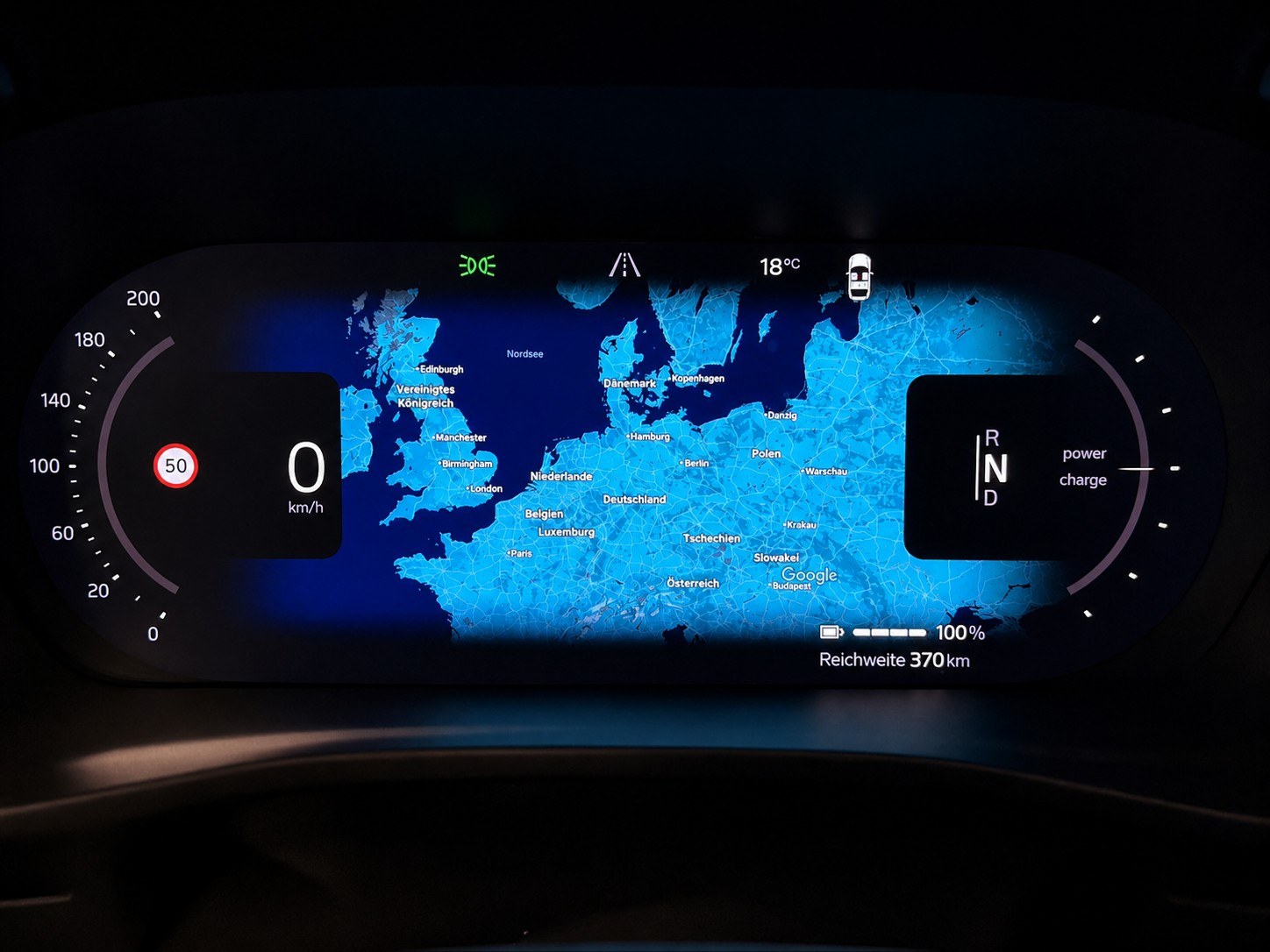 VOLVO C40 P6 Recharge Ultimate-image-11