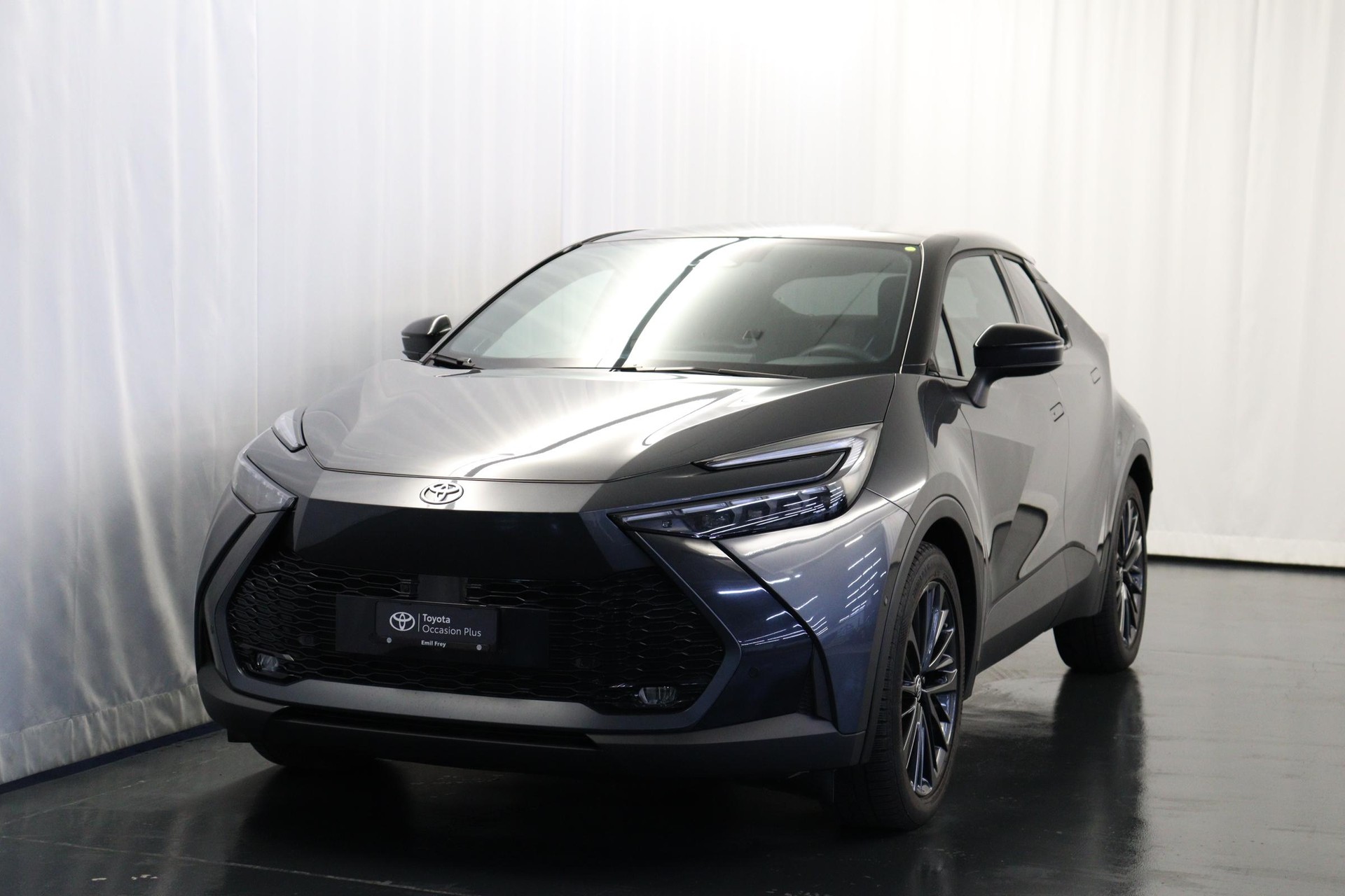 TOYOTA C-HR 2.0 PHEV Style-image-0