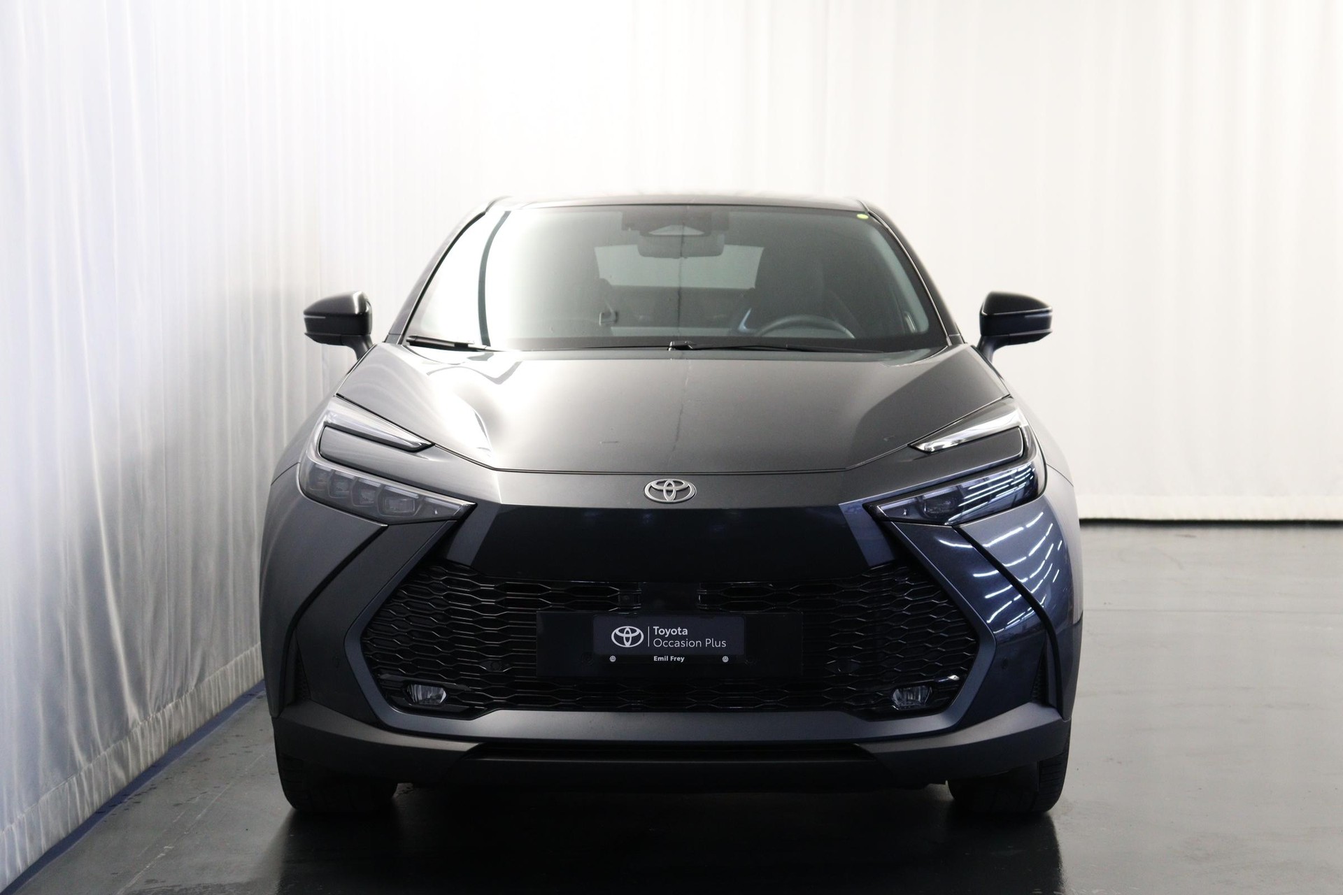 TOYOTA C-HR 2.0 PHEV Style-image-10