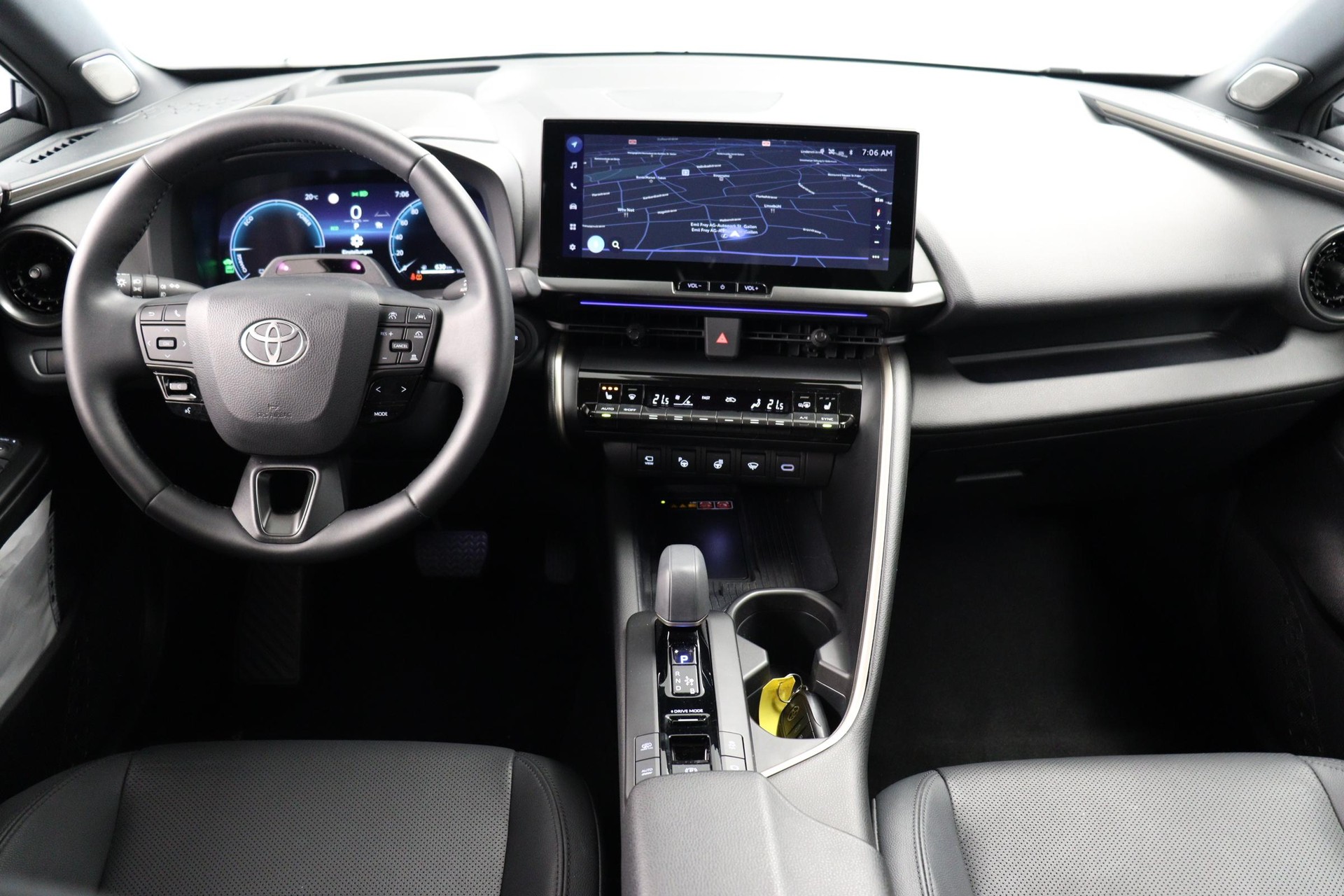 TOYOTA C-HR 2.0 PHEV Style-image-9
