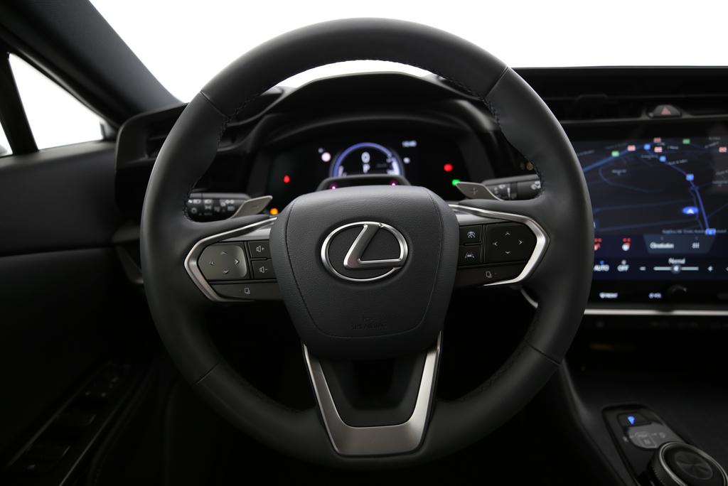 LEXUS RZ 450e Comfort-image-5