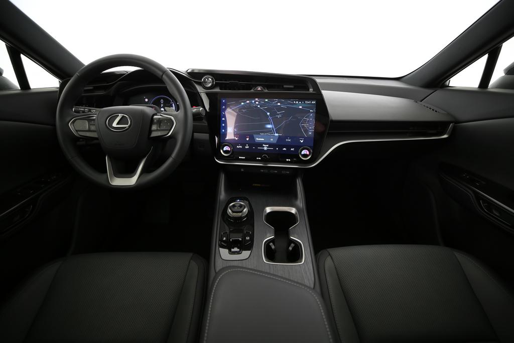 LEXUS RZ 450e Comfort-image-4