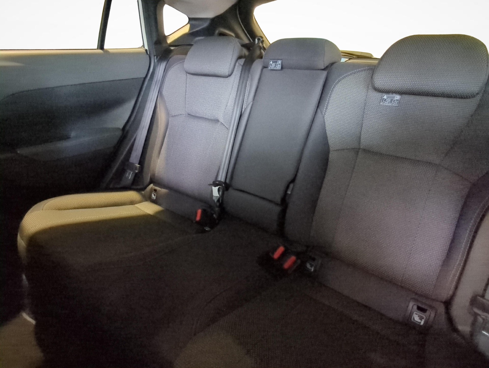 SUBARU Crosstrek 2.0i e-Boxer Swiss Plus-image-10