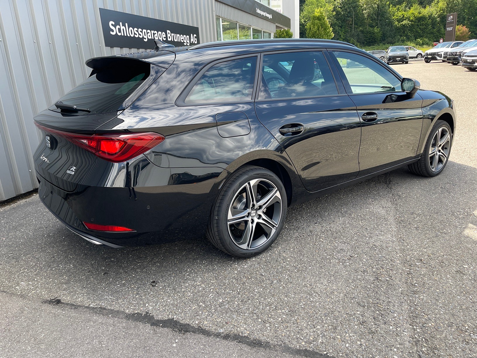 SEAT Leon ST 1.5 eHybrid pHEV DSG Move FR-image-2