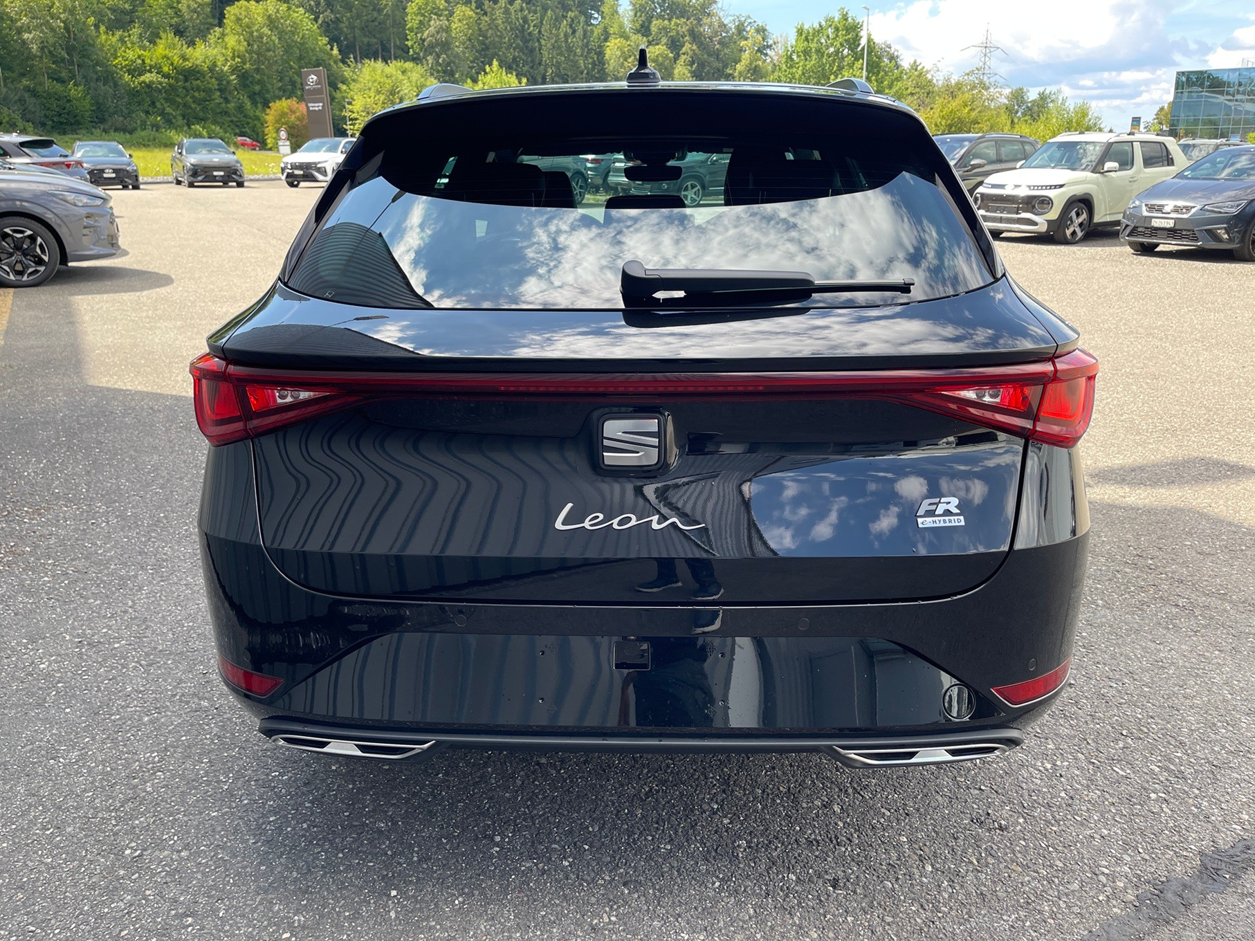 SEAT Leon ST 1.5 eHybrid pHEV DSG Move FR-image-3